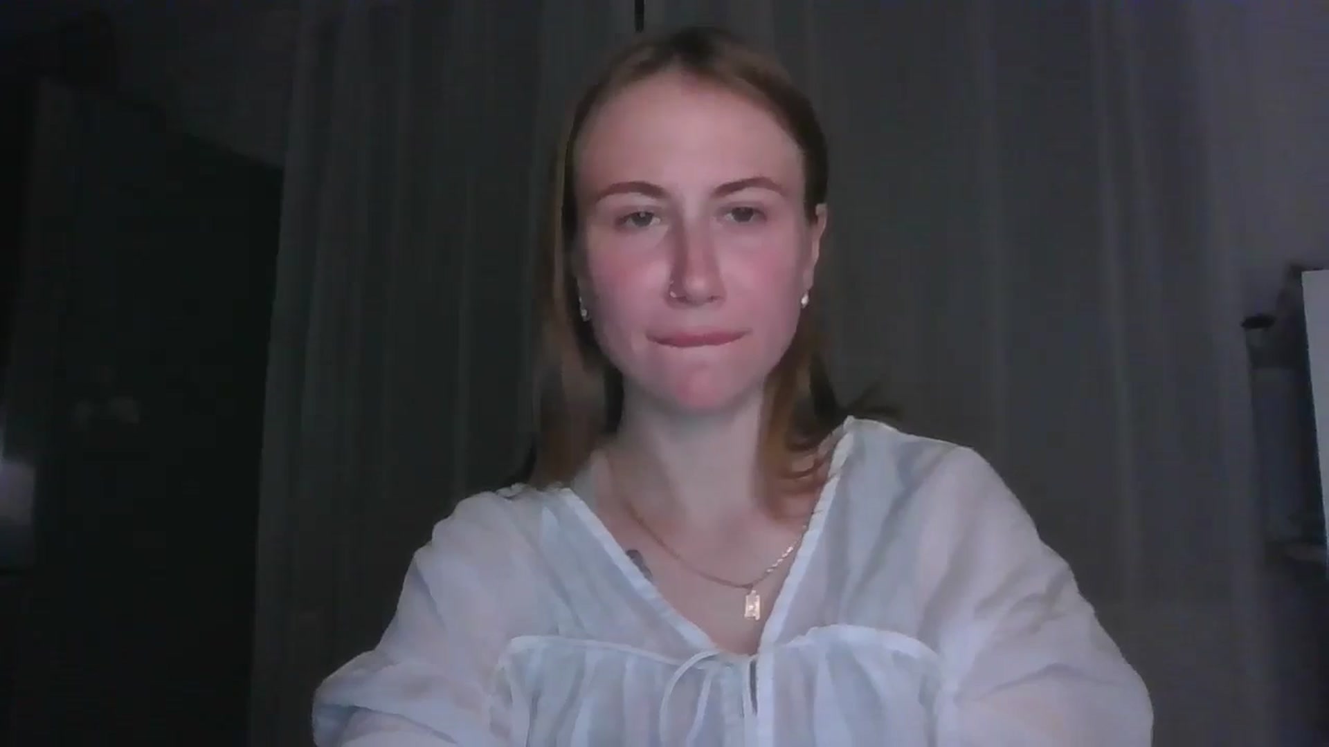 Gallery image thumbnail from Elix1r's myfreecams stream on, 07/19/2024, 21:06 image 8 of 20