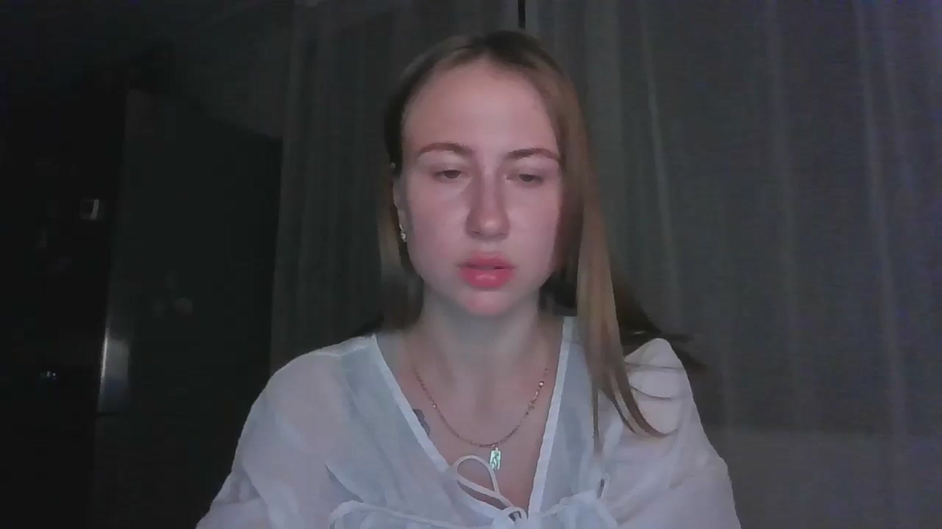 Gallery image thumbnail from Elix1r's myfreecams stream on, 07/19/2024, 21:42 image 18 of 20