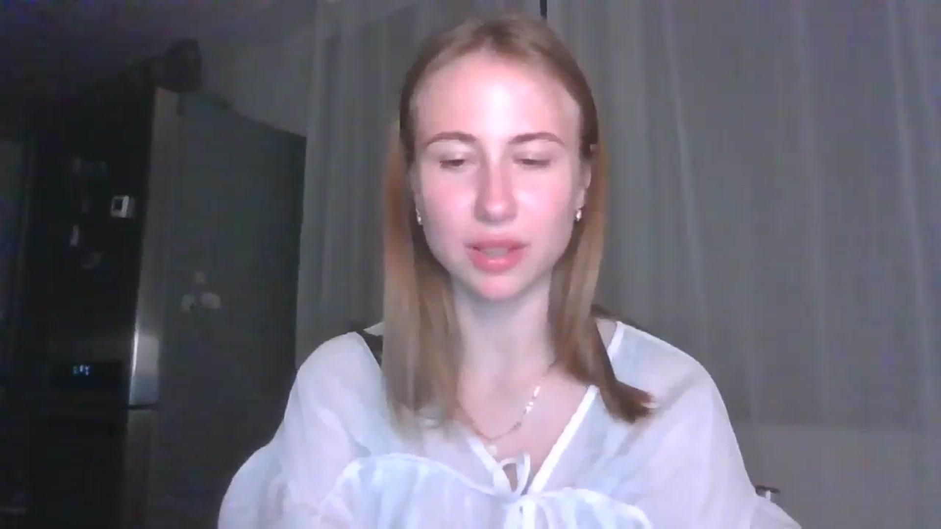 Gallery image thumbnail from Elix1r's myfreecams stream on, 07/19/2024, 22:14 image 16 of 20