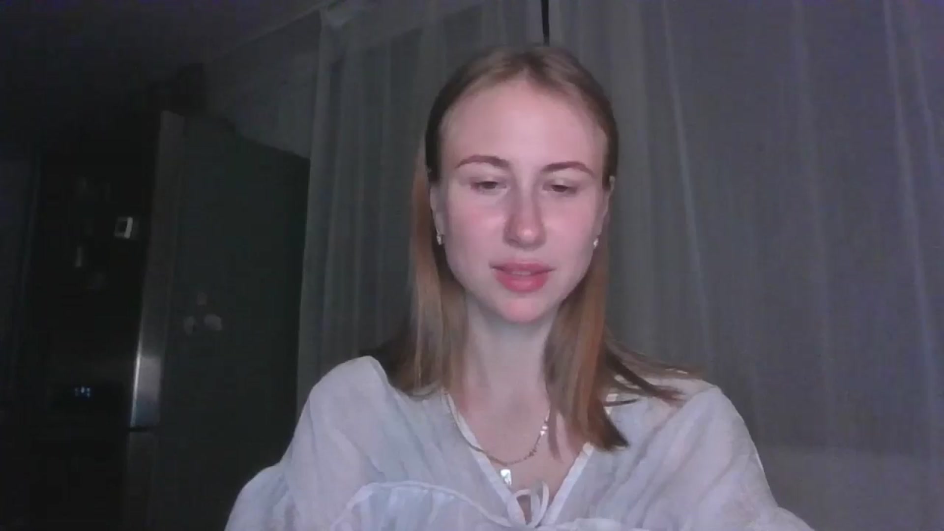 Gallery image thumbnail from Elix1r's myfreecams stream on, 07/19/2024, 22:14 image 4 of 20
