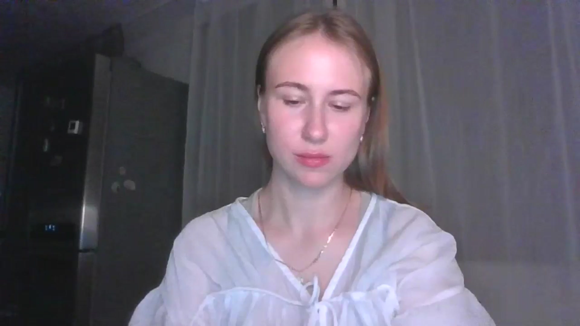 Gallery image thumbnail from Elix1r's myfreecams stream on, 07/19/2024, 22:14 image 17 of 20
