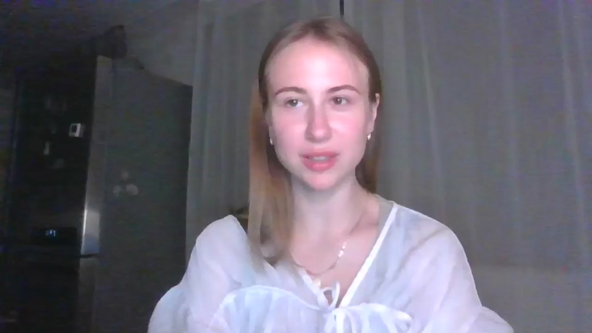 Gallery image thumbnail from Elix1r's myfreecams stream on, 07/19/2024, 22:14 image 12 of 20