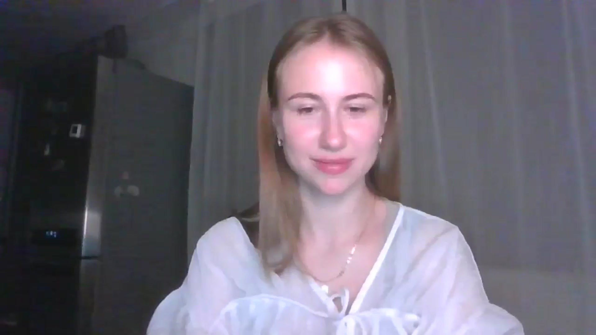Gallery image thumbnail from Elix1r's myfreecams stream on, 07/19/2024, 22:14 image 13 of 20