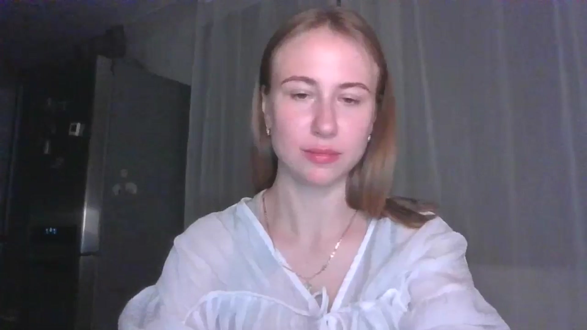 Gallery image thumbnail from Elix1r's myfreecams stream on, 07/19/2024, 22:14 image 18 of 20