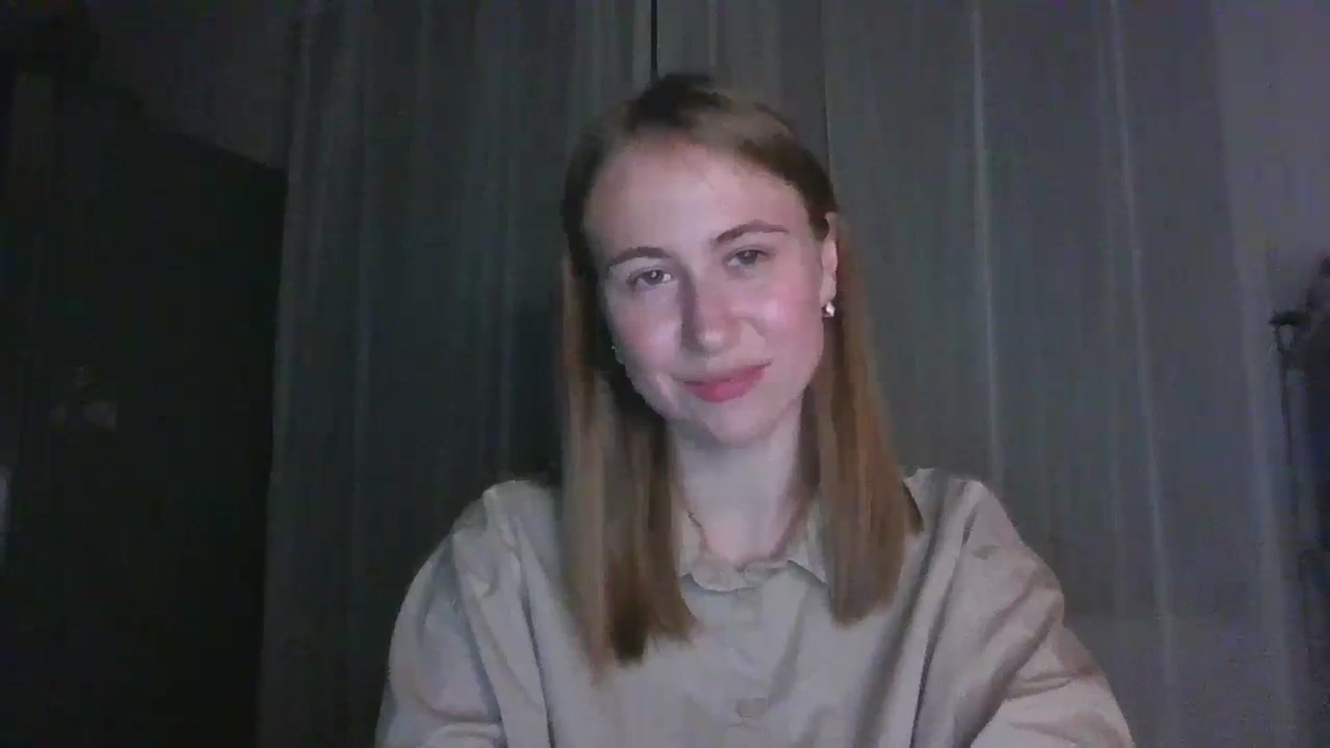 Gallery image thumbnail from Elix1r's myfreecams stream on, 07/21/2024, 22:21 image 15 of 20