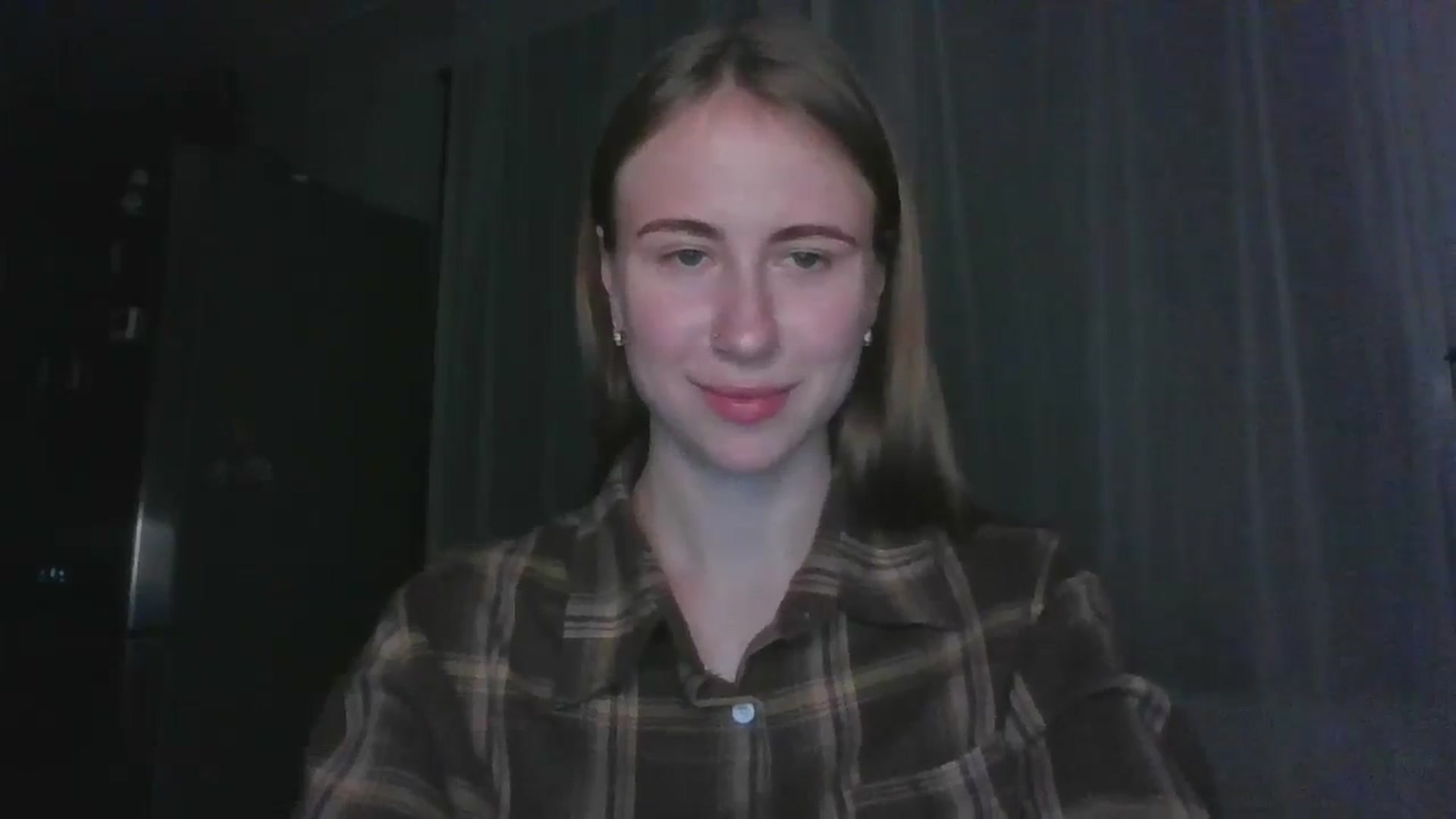 Gallery image thumbnail from Elix1r's myfreecams stream on, 07/30/2024, 22:11 image 7 of 20