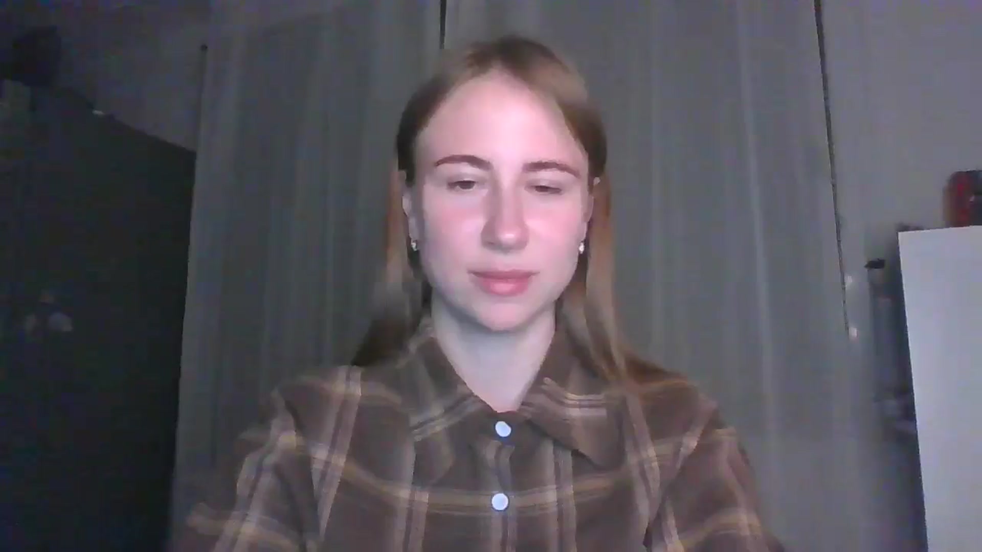 Gallery image thumbnail from Elix1r's myfreecams stream on, 07/31/2024, 21:19 image 19 of 20