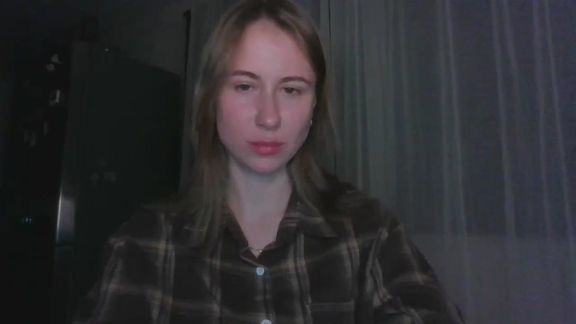 Gallery image thumbnail from Elix1r's myfreecams stream on, 08/08/2024, 21:16 image 17 of 20