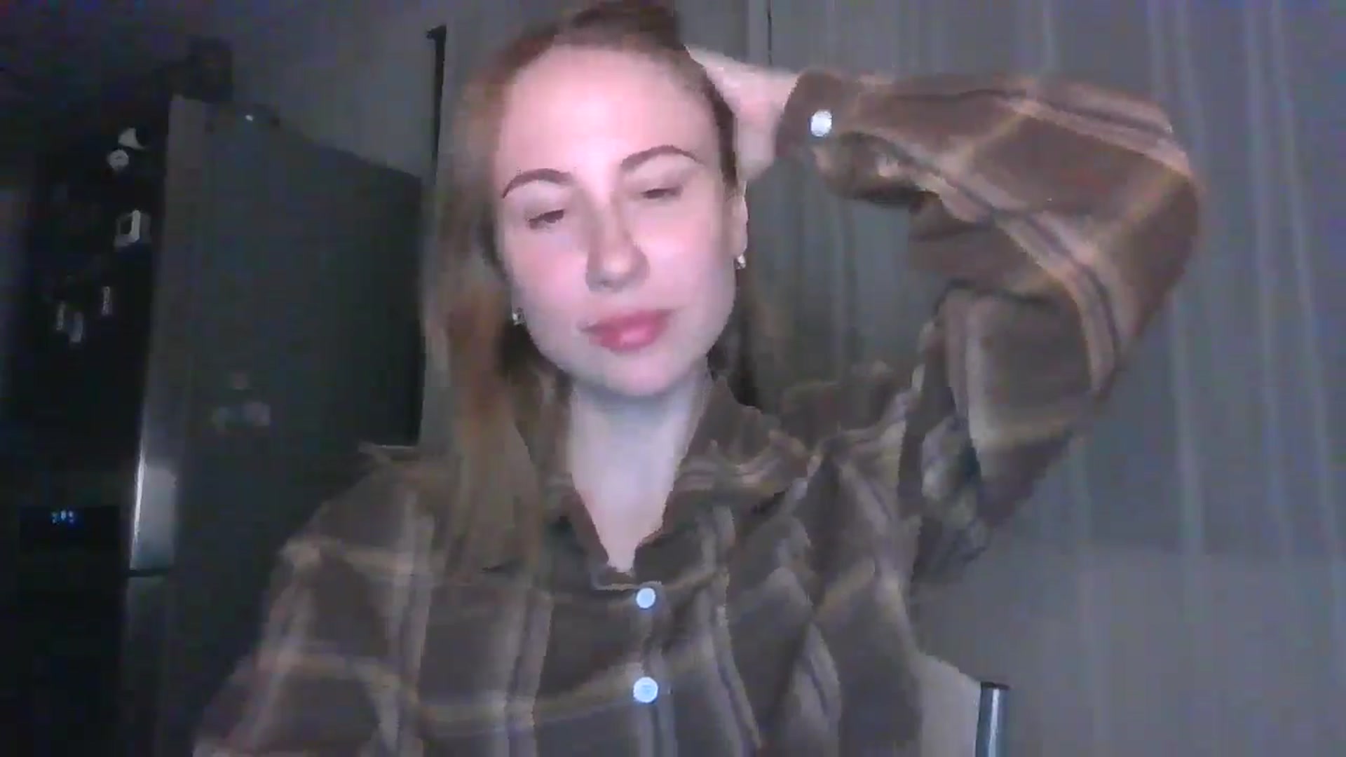 Gallery image thumbnail from Elix1r's myfreecams stream on, 08/08/2024, 21:16 image 12 of 20