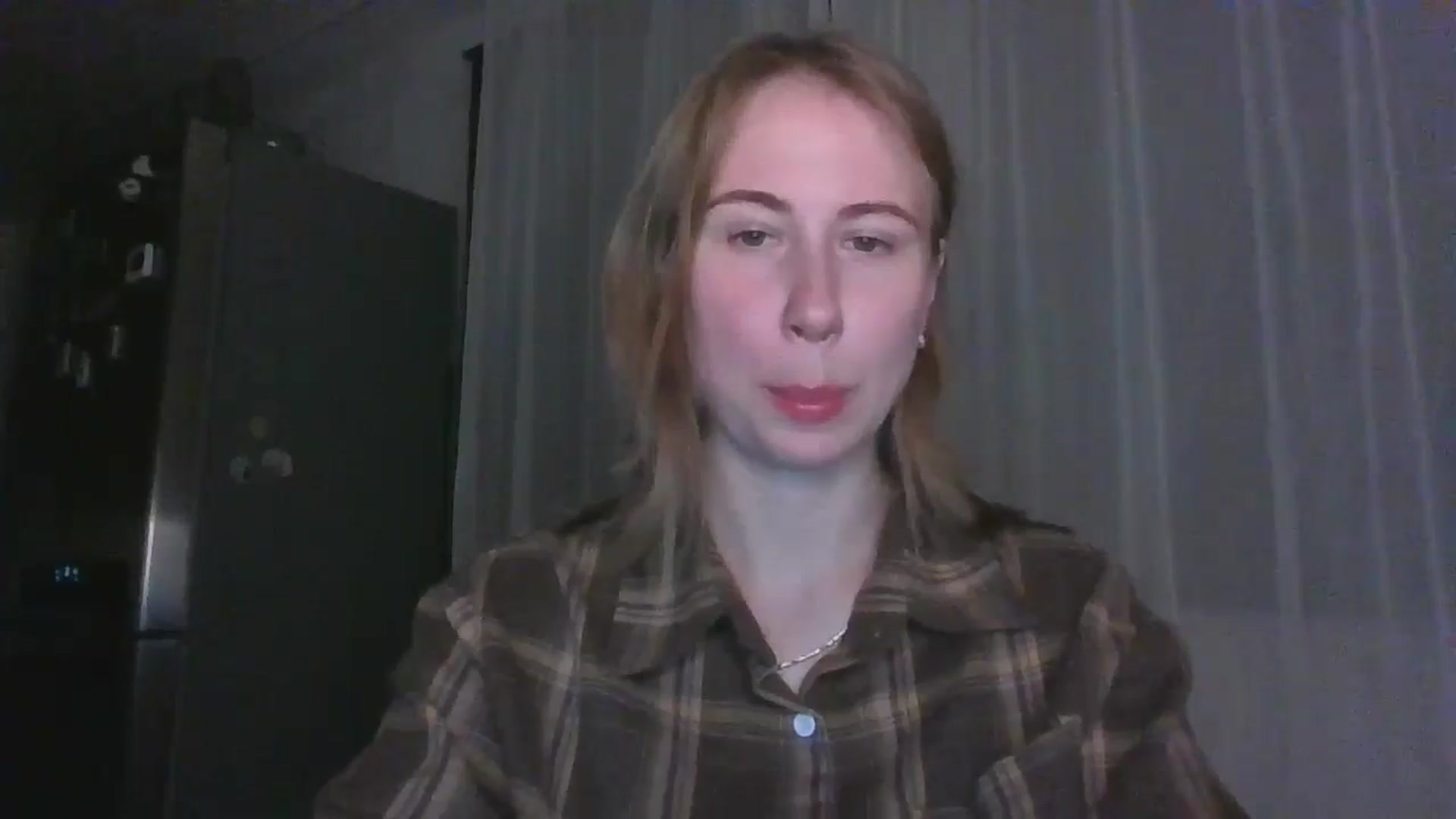 Gallery image thumbnail from Elix1r's myfreecams stream on, 08/08/2024, 21:37 image 6 of 20