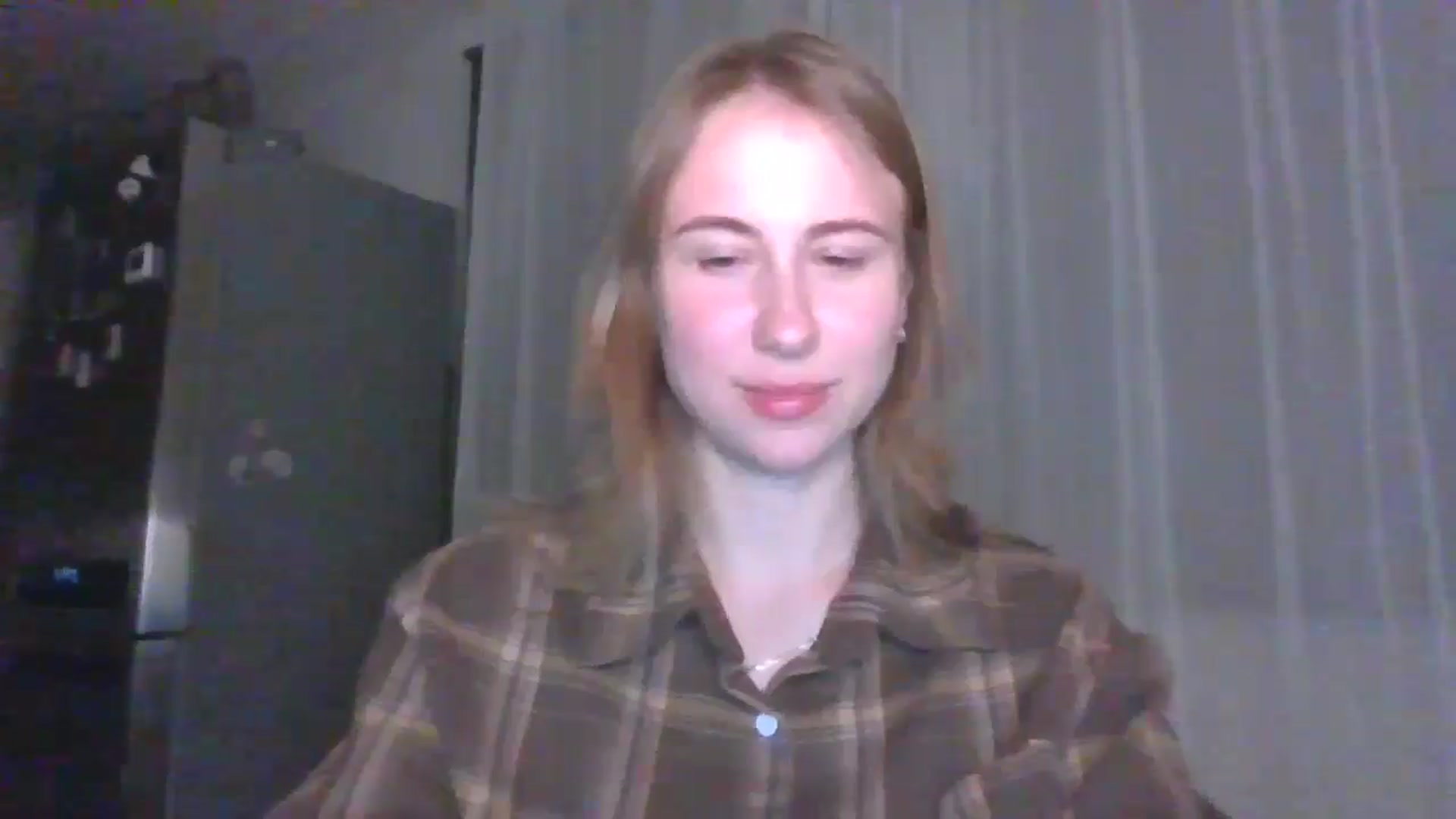 Gallery image thumbnail from Elix1r's myfreecams stream on, 08/08/2024, 21:37 image 12 of 20
