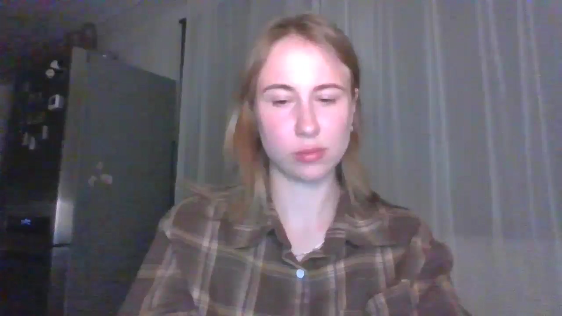 Gallery image thumbnail from Elix1r's myfreecams stream on, 08/08/2024, 21:37 image 8 of 20
