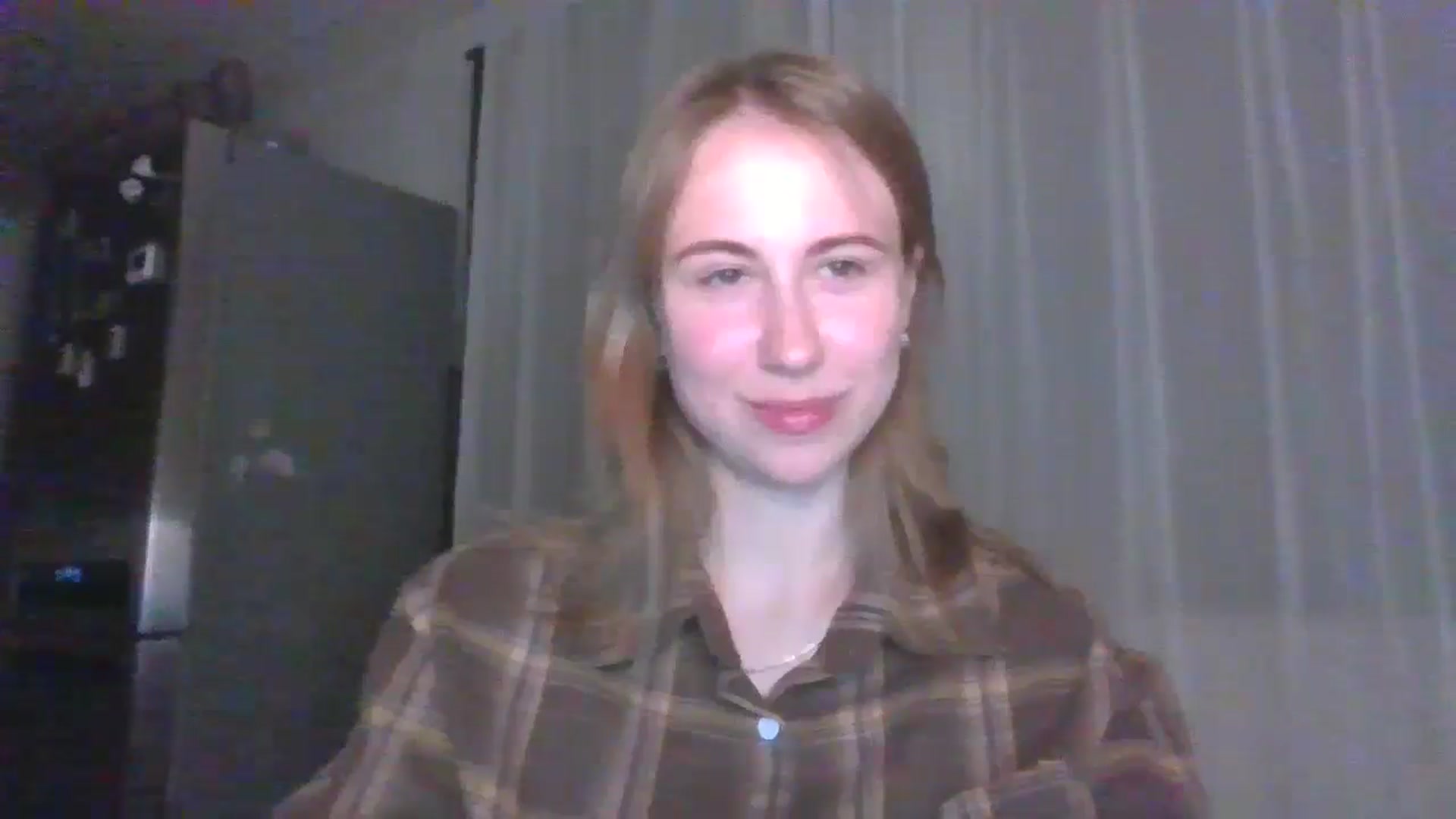 Gallery image thumbnail from Elix1r's myfreecams stream on, 08/08/2024, 21:37 image 15 of 20