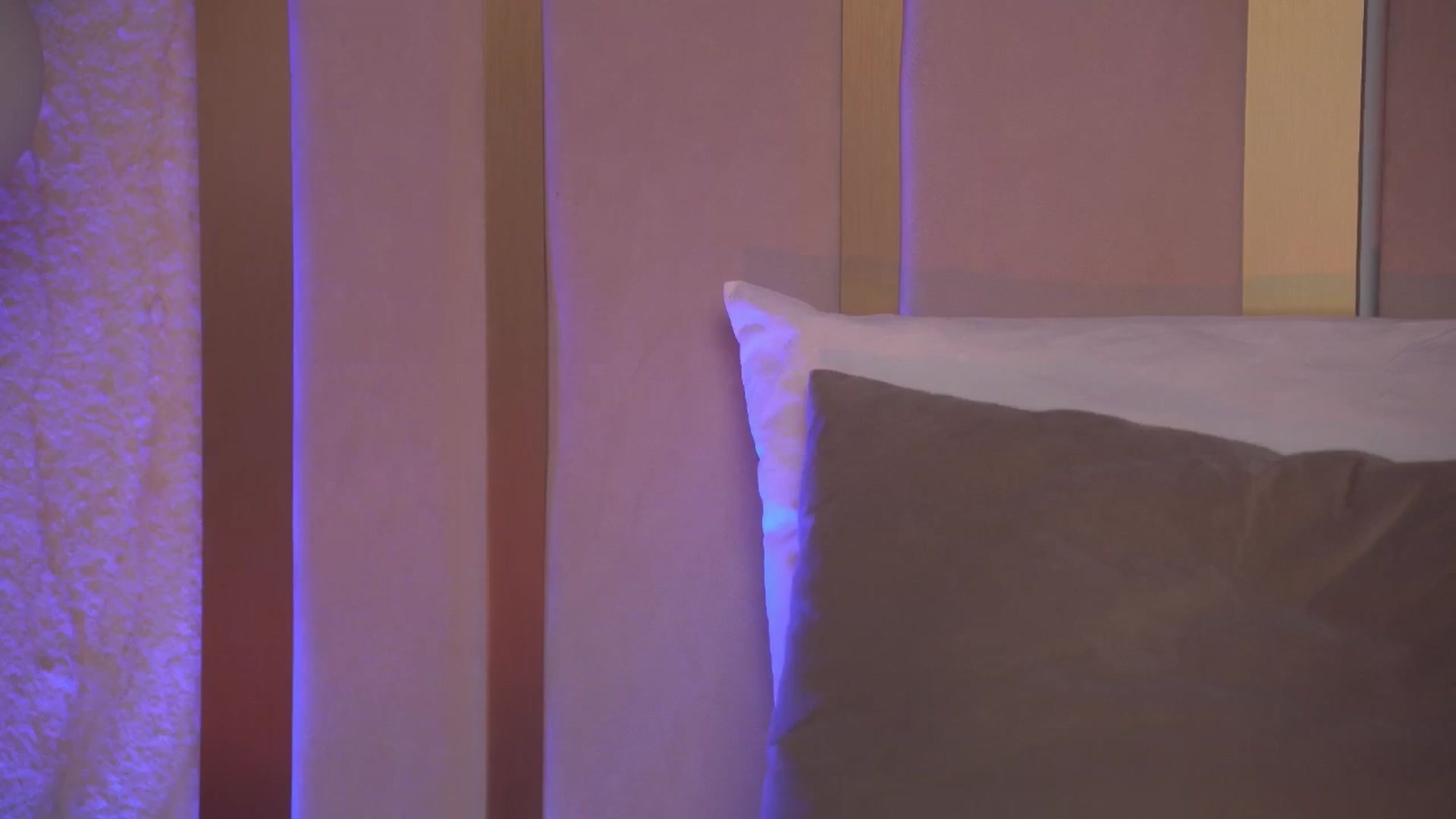 Gallery image thumbnail from Eliza_Muse's myfreecams stream on, 06/21/2025, 05:33 image 7 of 20
