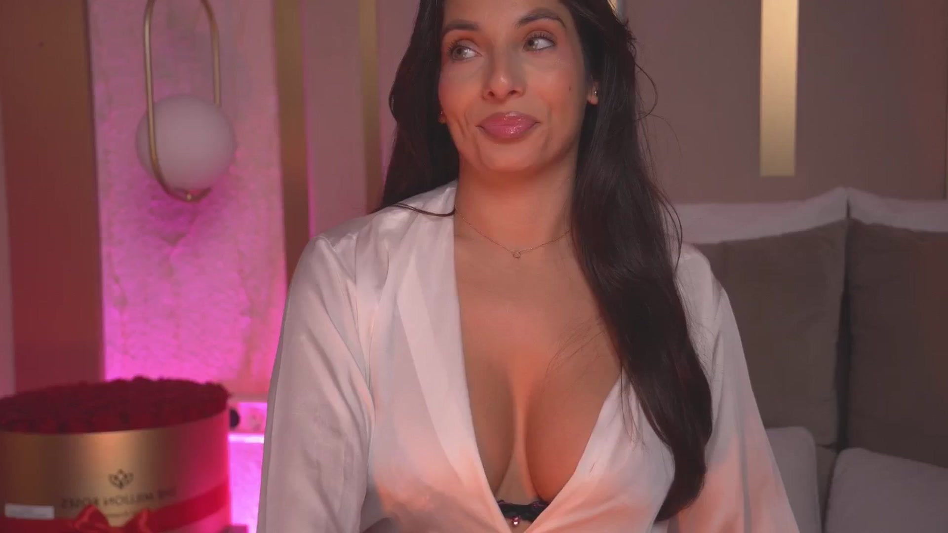 Gallery image thumbnail from Eliza_Muse's myfreecams stream on, 10/24/2025, 07:16 image 6 of 20