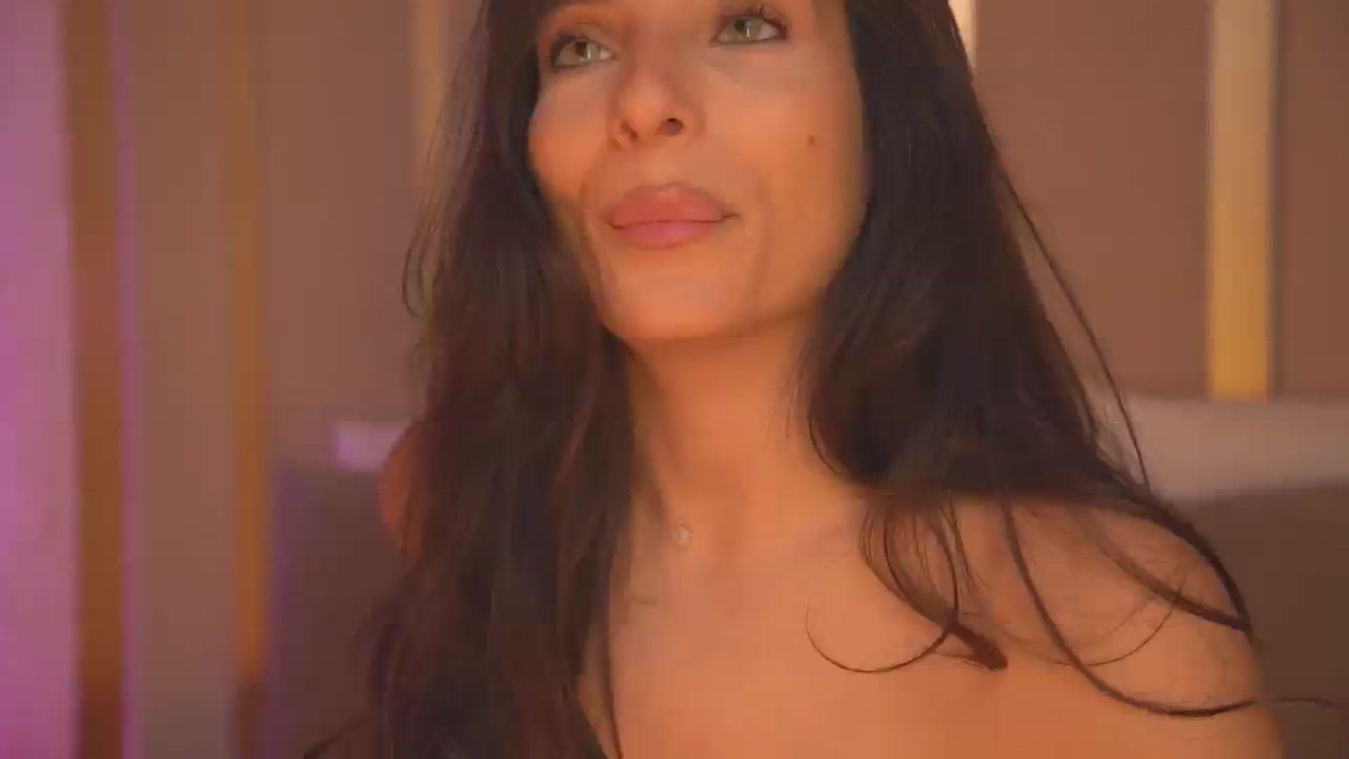 Gallery image thumbnail from Eliza_Muse's myfreecams stream on, 04/07/2026, 05:32 image 14 of 20