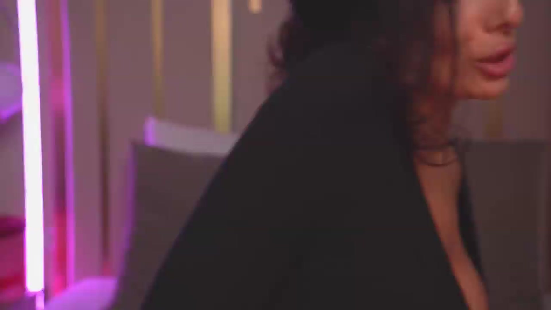 Gallery image thumbnail from Eliza_Muse's myfreecams stream on, 07/14/2026, 08:29 image 17 of 20