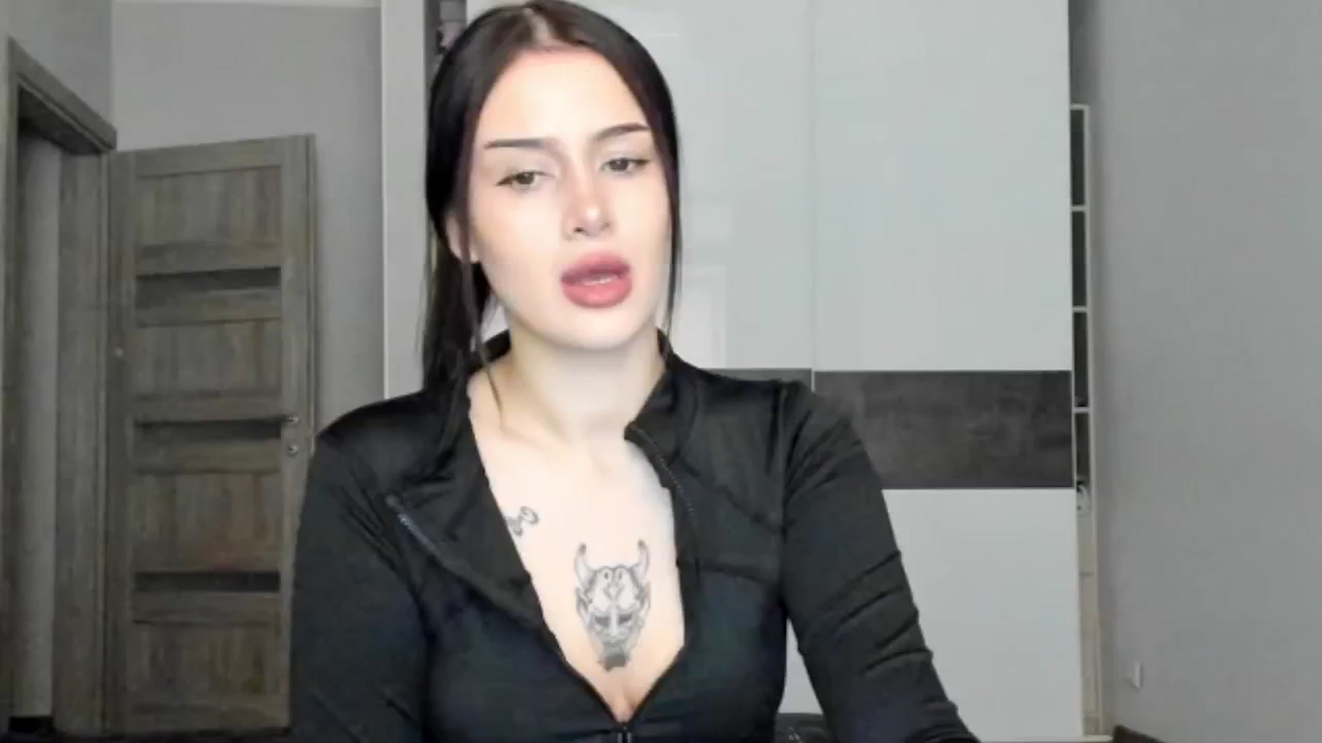 Gallery image thumbnail from Eliza_beth's myfreecams stream on, 10/18/2024, 12:43 image 11 of 20