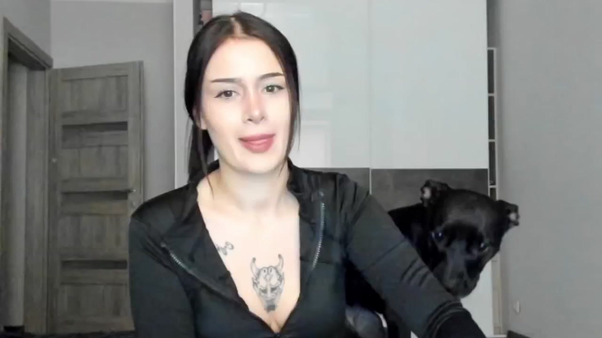 Gallery image thumbnail from Eliza_beth's myfreecams stream on, 10/18/2024, 12:43 image 5 of 20