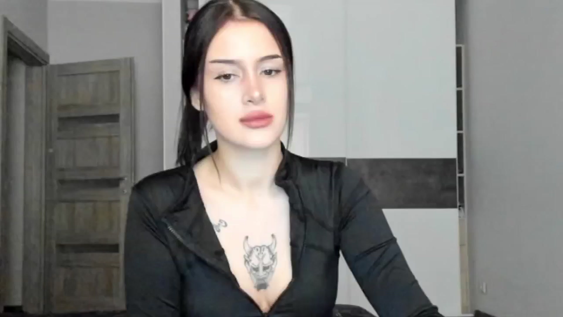 Gallery image thumbnail from Eliza_beth's myfreecams stream on, 10/18/2024, 12:43 image 8 of 20