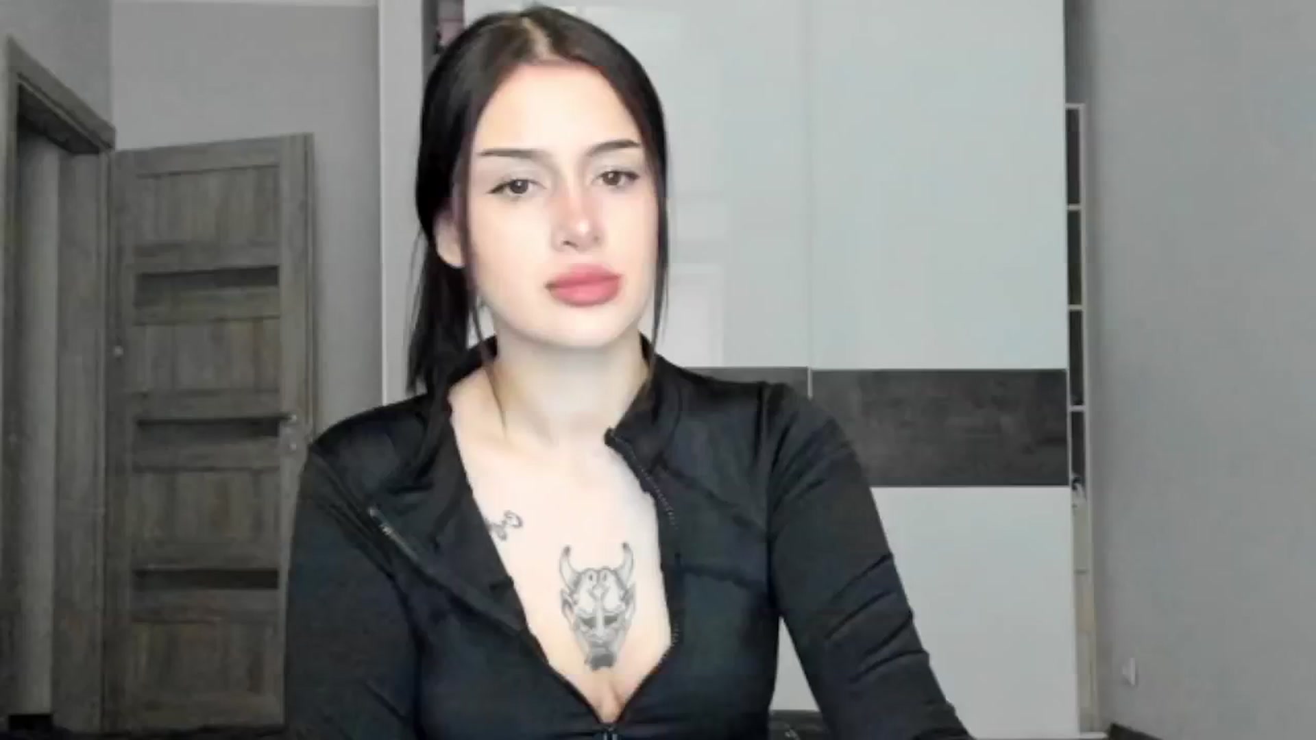 Gallery image thumbnail from Eliza_beth's myfreecams stream on, 10/18/2024, 12:43 image 13 of 20
