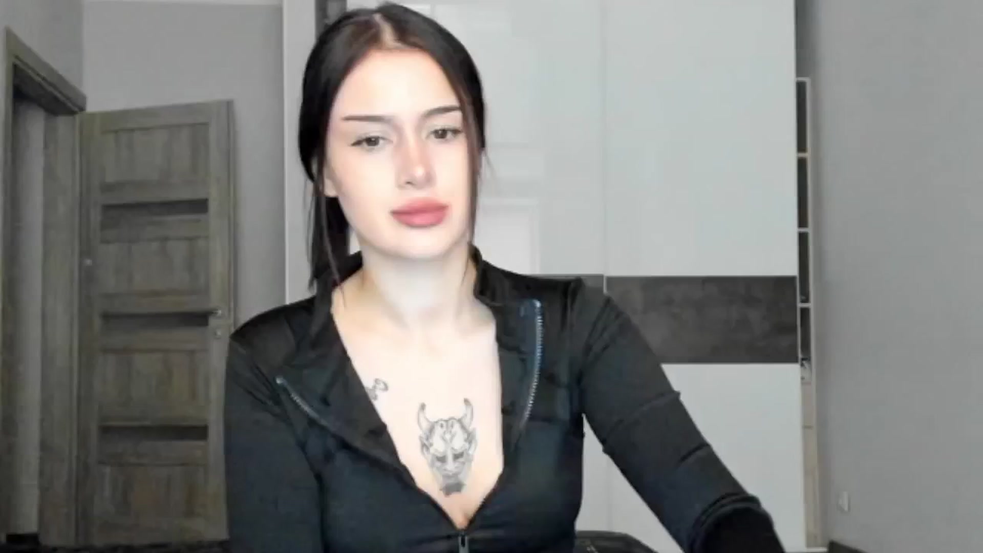 Gallery image thumbnail from Eliza_beth's myfreecams stream on, 10/18/2024, 12:43 image 1 of 20