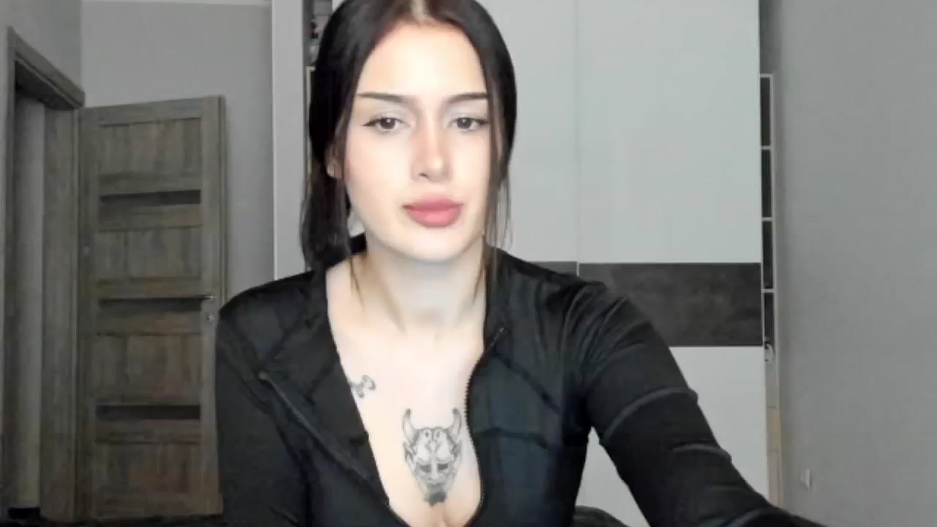 Gallery image thumbnail from Eliza_beth's myfreecams stream on, 10/18/2024, 13:08 image 14 of 20