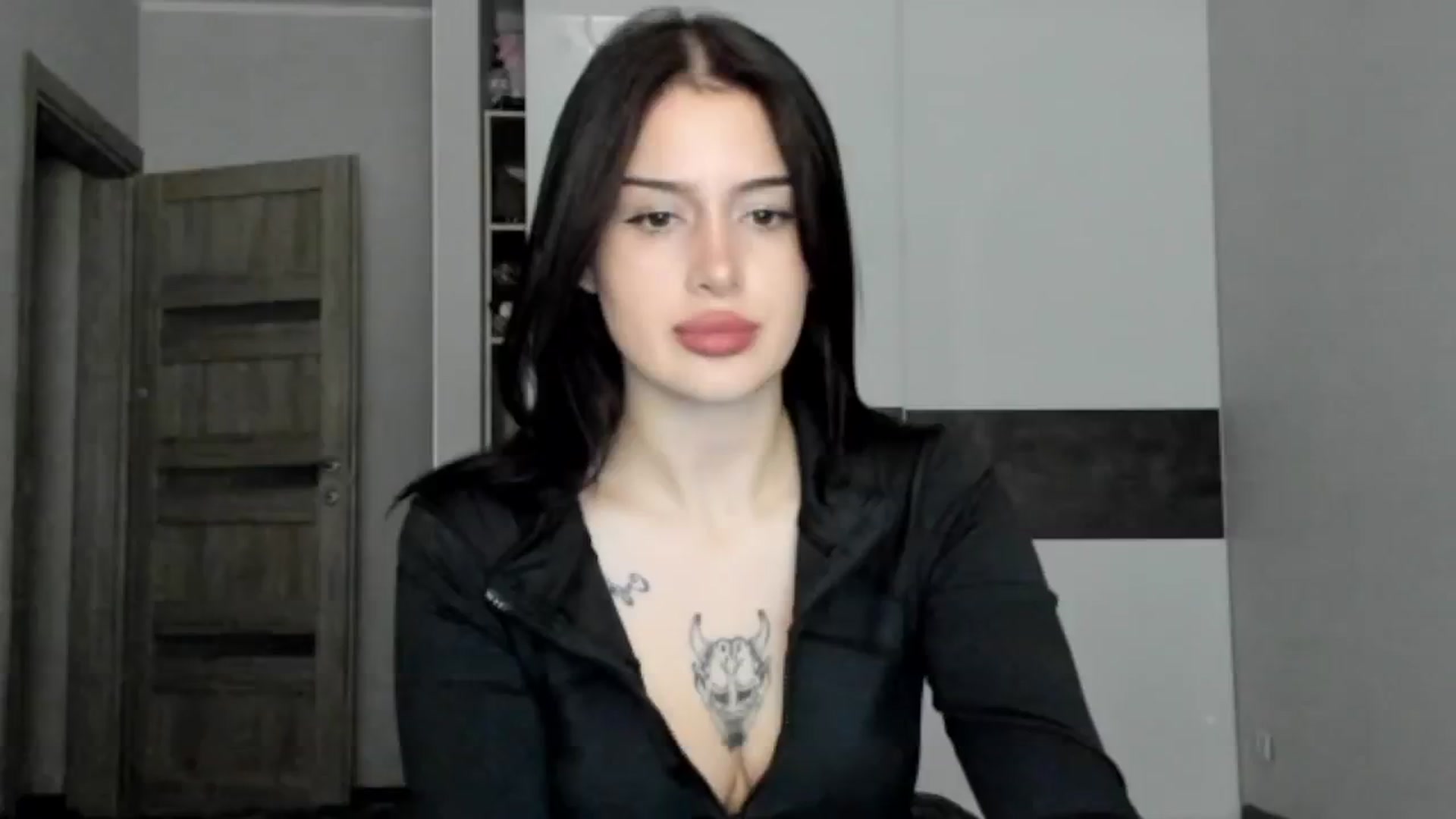 Gallery image thumbnail from Eliza_beth's myfreecams stream on, 10/18/2024, 14:36 image 5 of 20