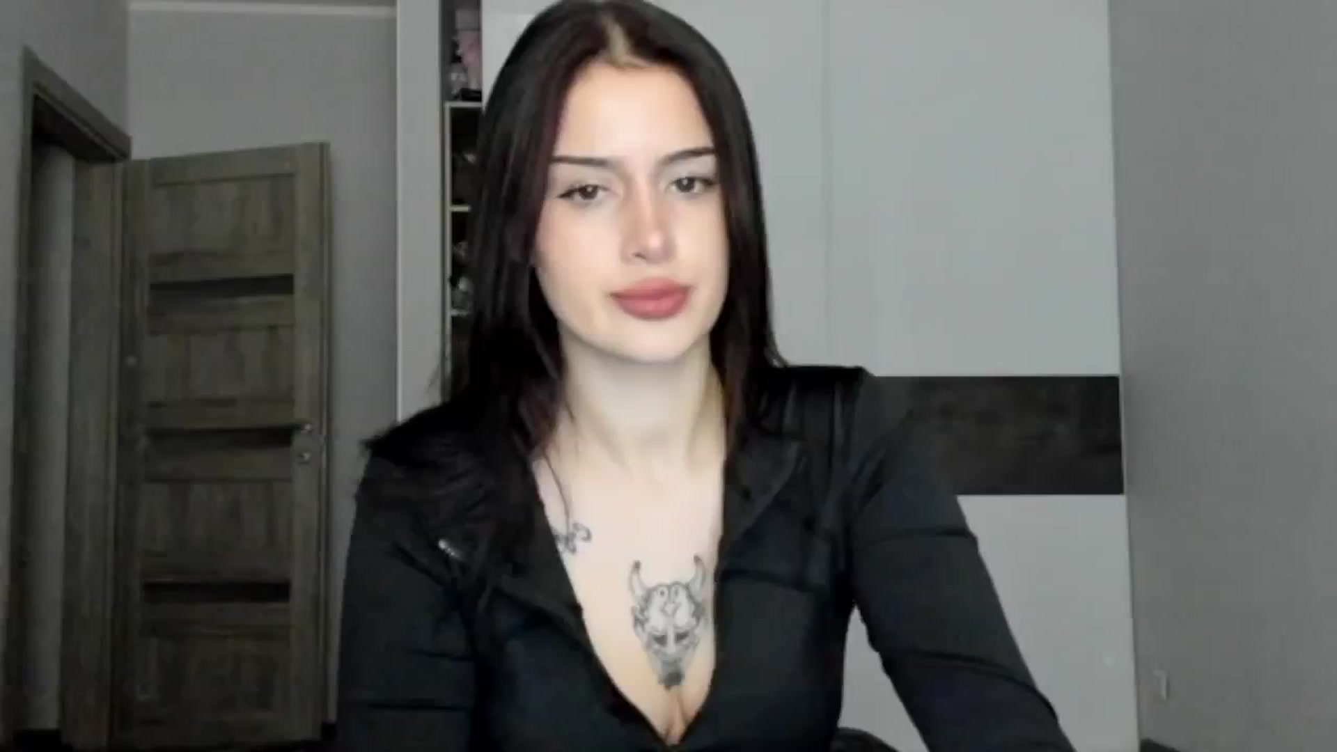 Gallery image thumbnail from Eliza_beth's myfreecams stream on, 10/18/2024, 14:36 image 3 of 20