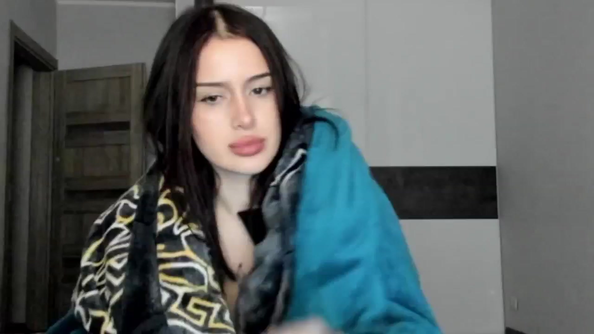 Gallery image thumbnail from Eliza_beth's myfreecams stream on, 10/18/2024, 15:01 image 10 of 20