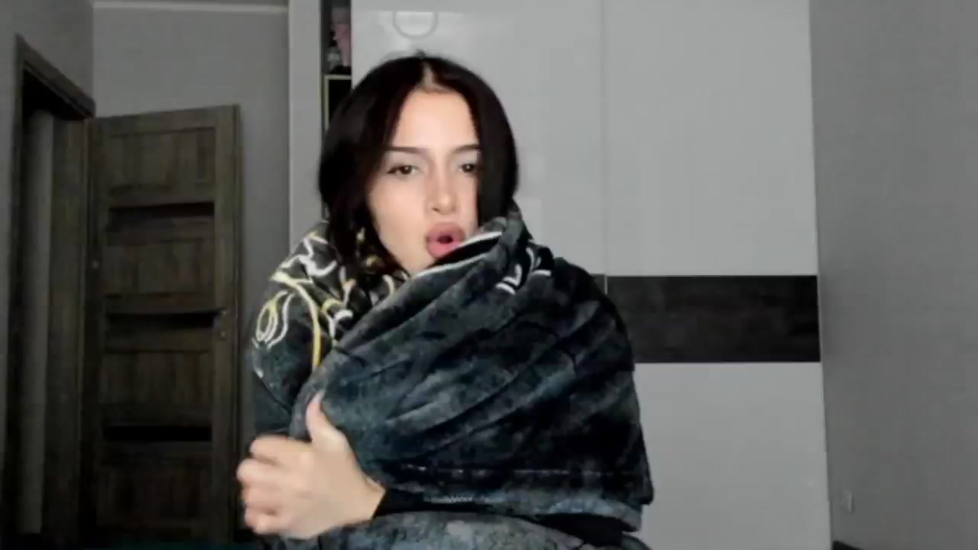 Gallery image thumbnail from Eliza_beth's myfreecams stream on, 10/18/2024, 15:01 image 8 of 20