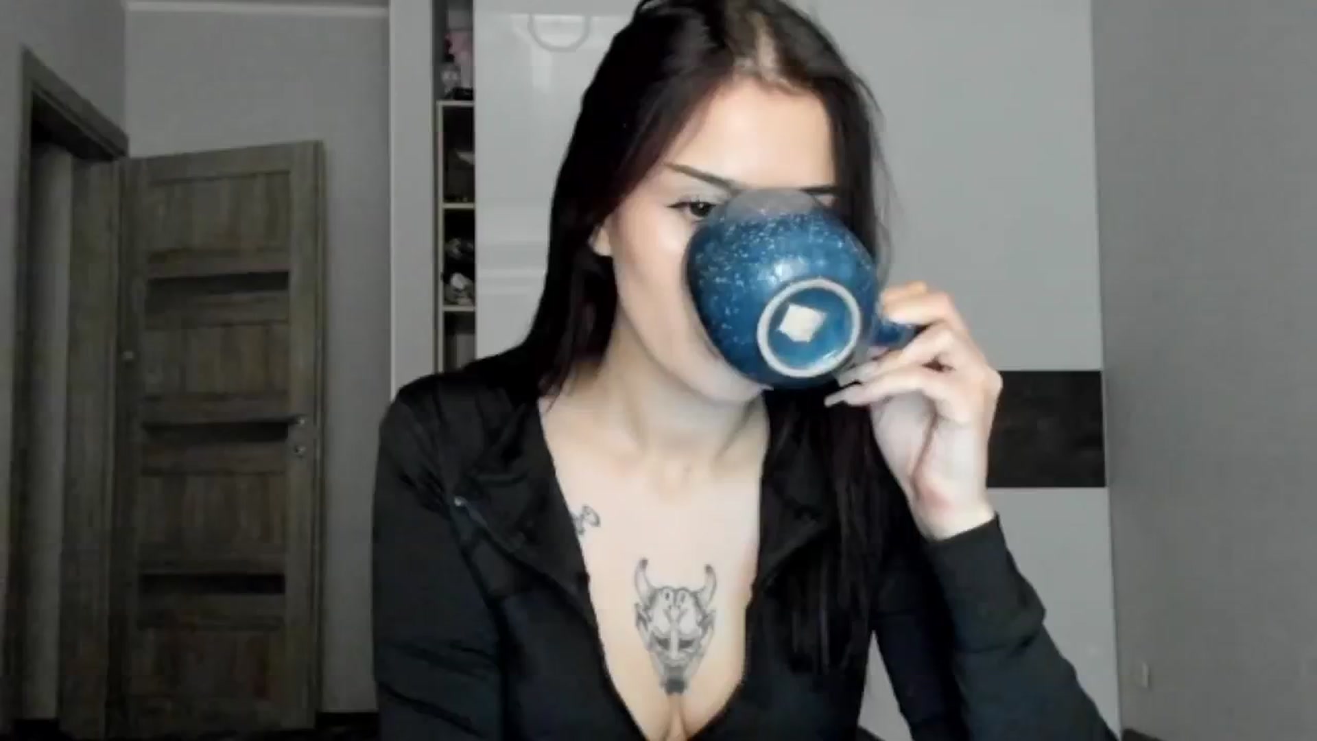 Gallery image thumbnail from Eliza_beth's myfreecams stream on, 10/18/2024, 15:01 image 2 of 20