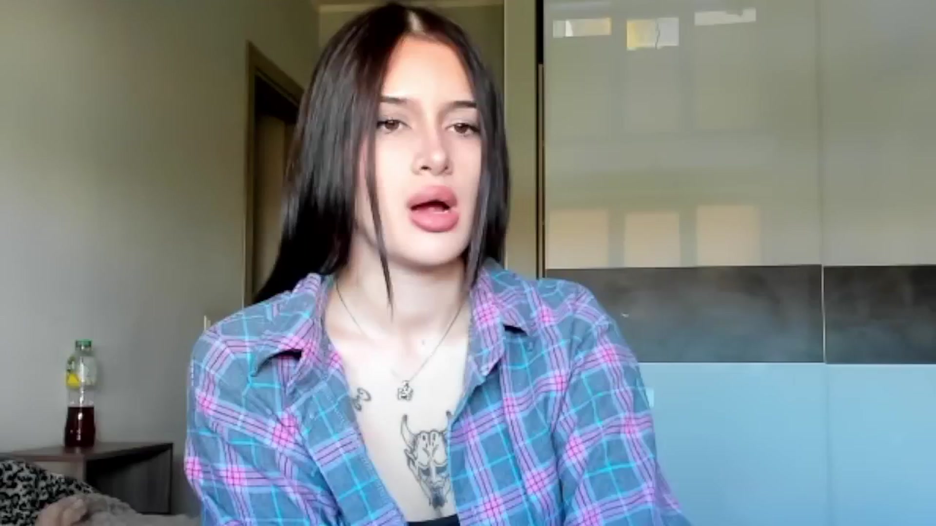 Gallery image thumbnail from Eliza_beth's myfreecams stream on, 10/23/2024, 07:42 image 8 of 20