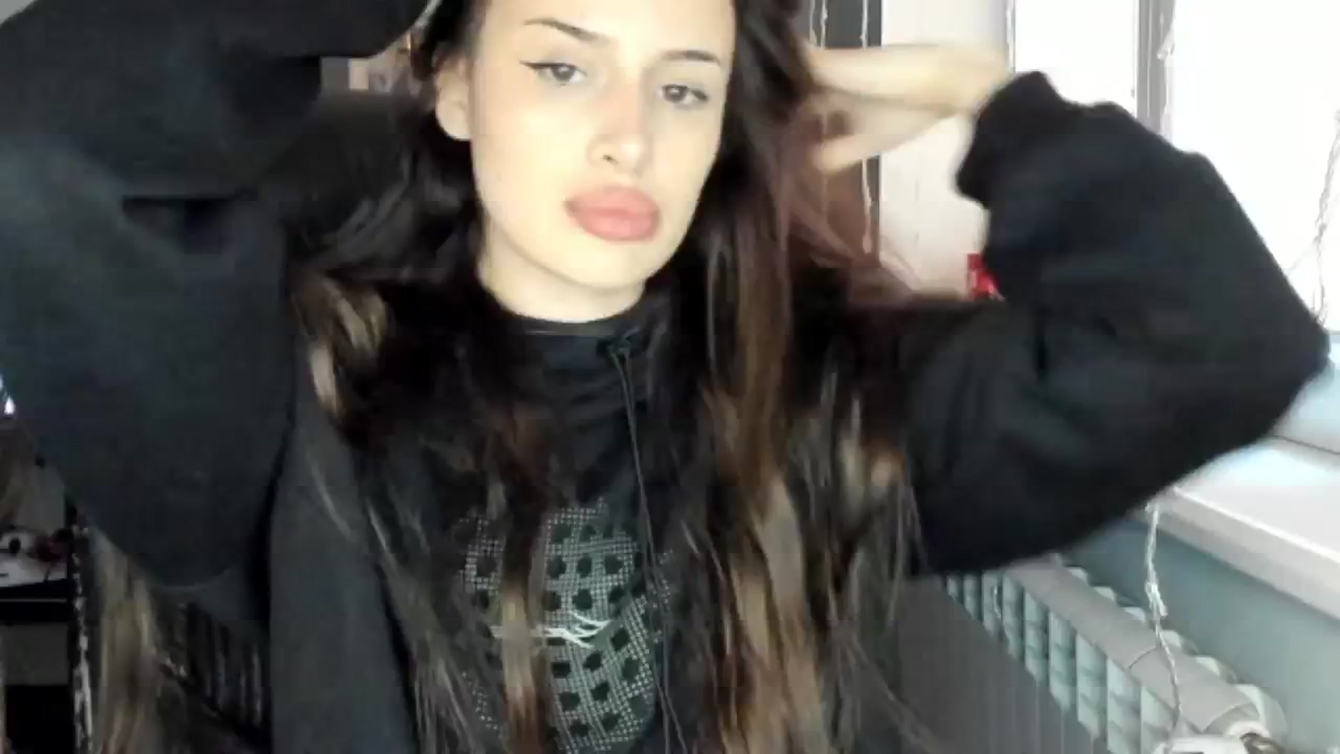 Gallery image thumbnail from Eliza_beth's myfreecams stream on, 11/28/2024, 10:24 image 13 of 20