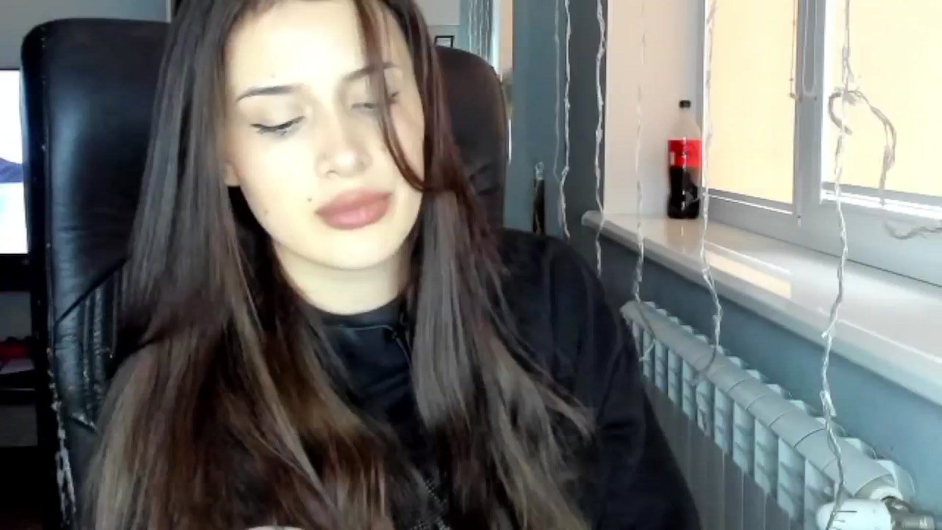 Gallery image thumbnail from Eliza_beth's myfreecams stream on, 11/28/2024, 11:27 image 15 of 20
