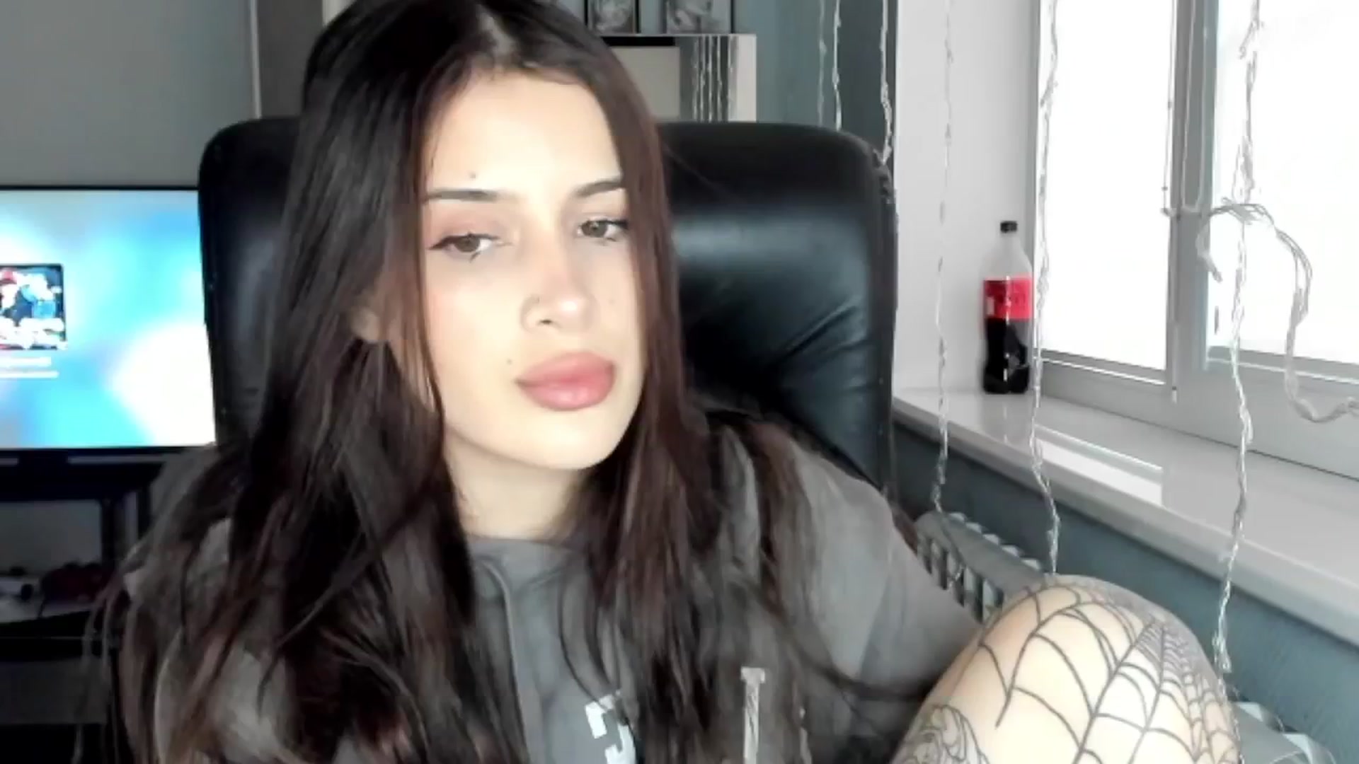 Gallery image thumbnail from Eliza_beth's myfreecams stream on, 11/29/2024, 11:19 image 20 of 20