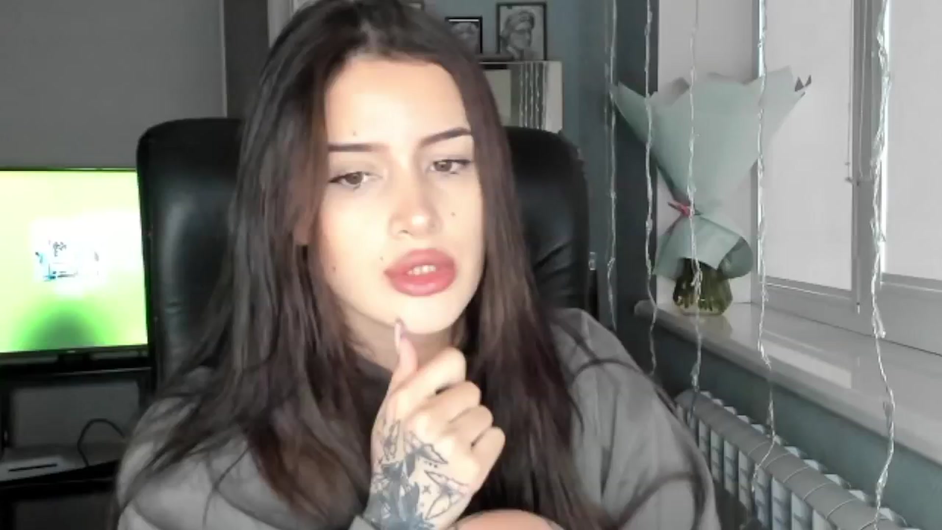 Gallery image thumbnail from Eliza_beth's myfreecams stream on, 12/04/2024, 12:31 image 9 of 20