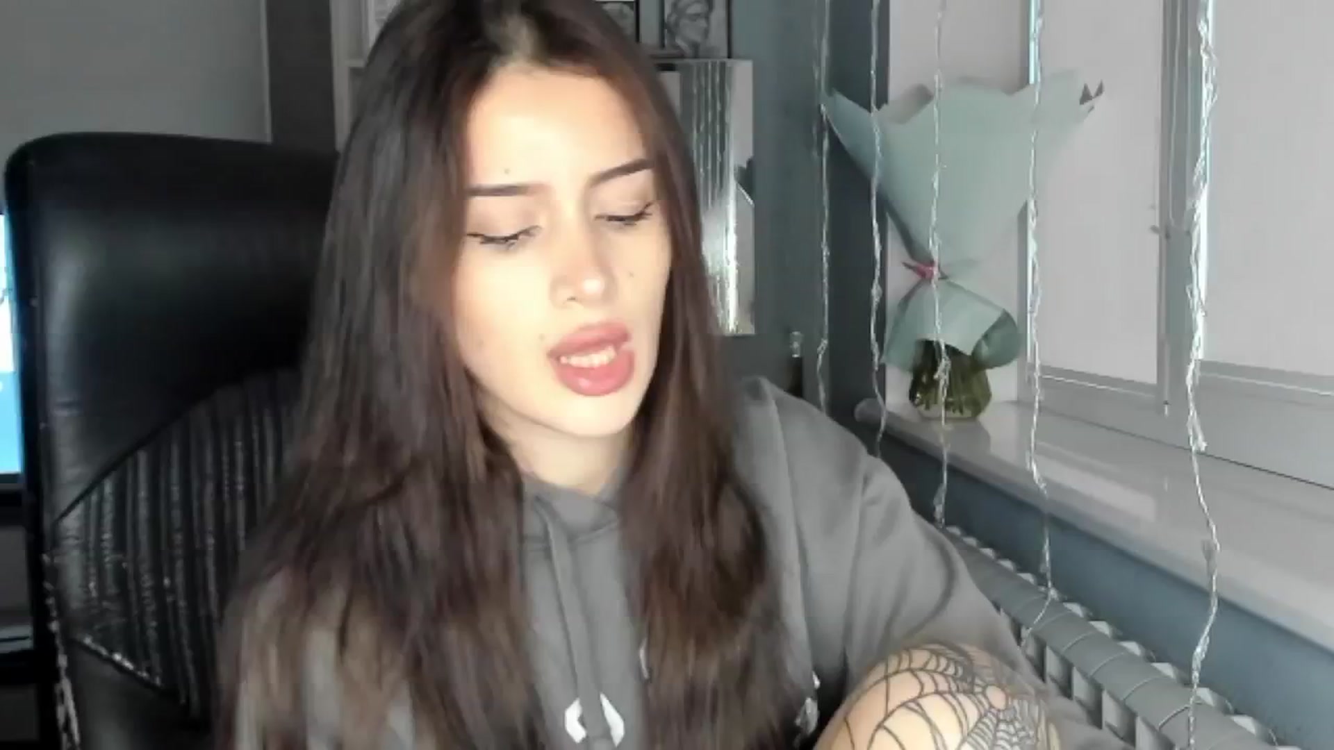 Gallery image thumbnail from Eliza_beth's myfreecams stream on, 12/04/2024, 13:22 image 5 of 20
