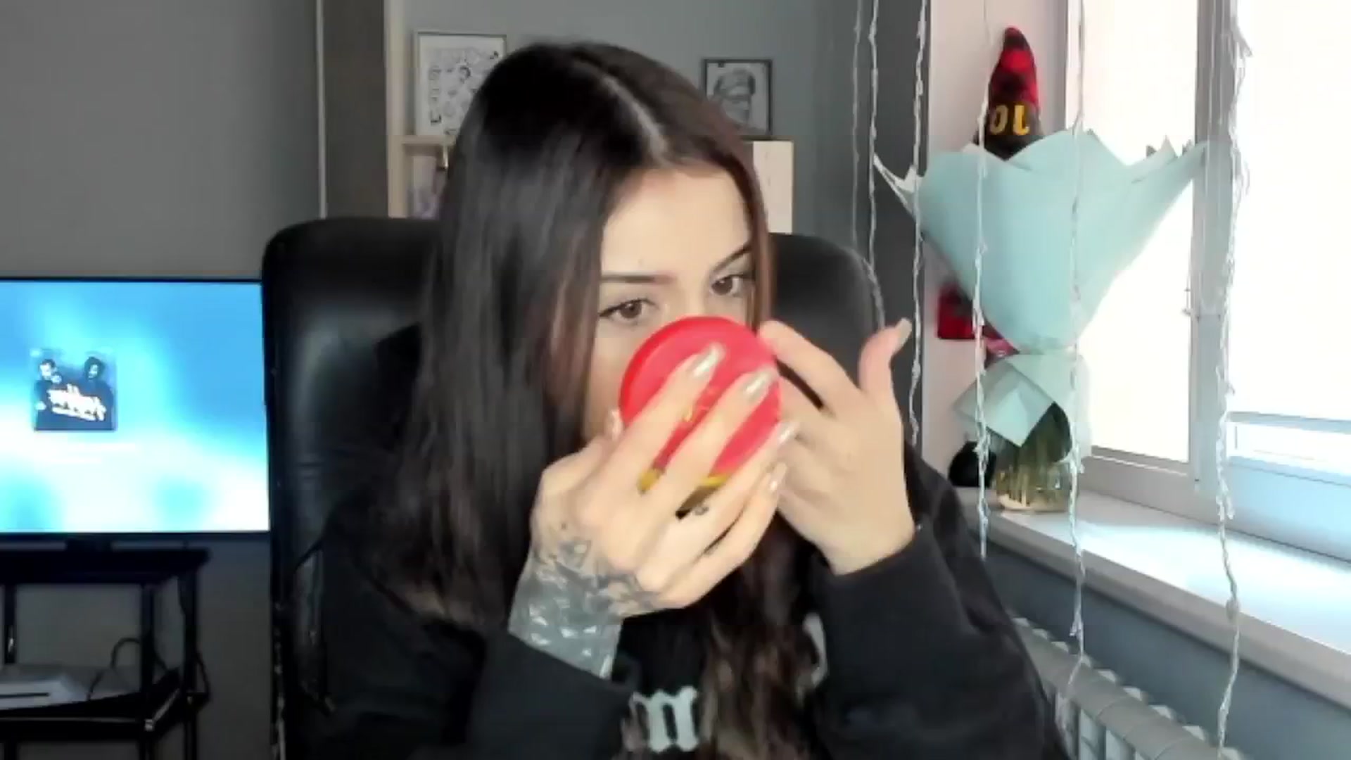 Gallery image thumbnail from Eliza_beth's myfreecams stream on, 12/10/2024, 09:22 image 5 of 20