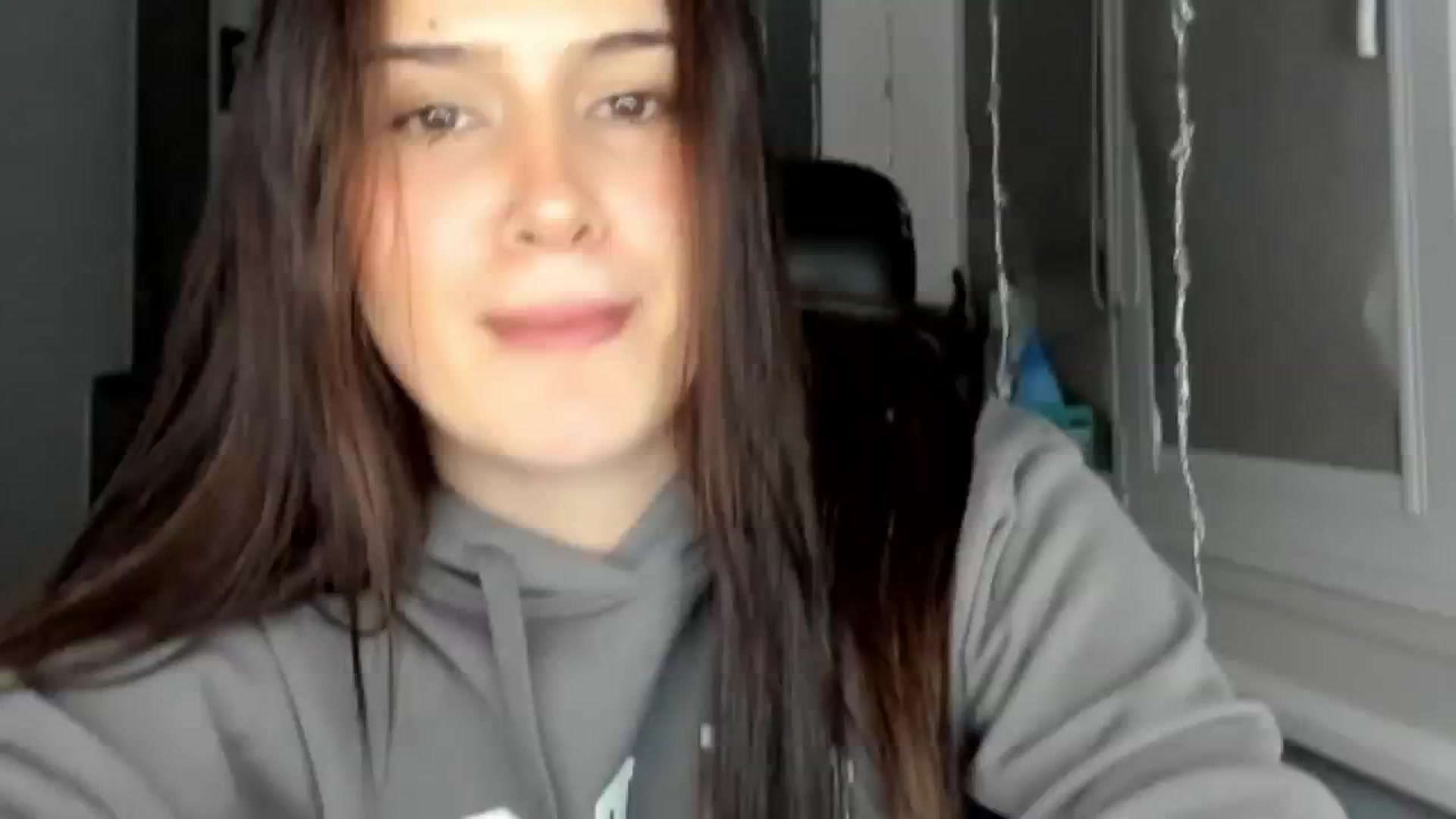 Gallery image thumbnail from Eliza_beth's myfreecams stream on, 01/16/2025, 16:34 image 19 of 20