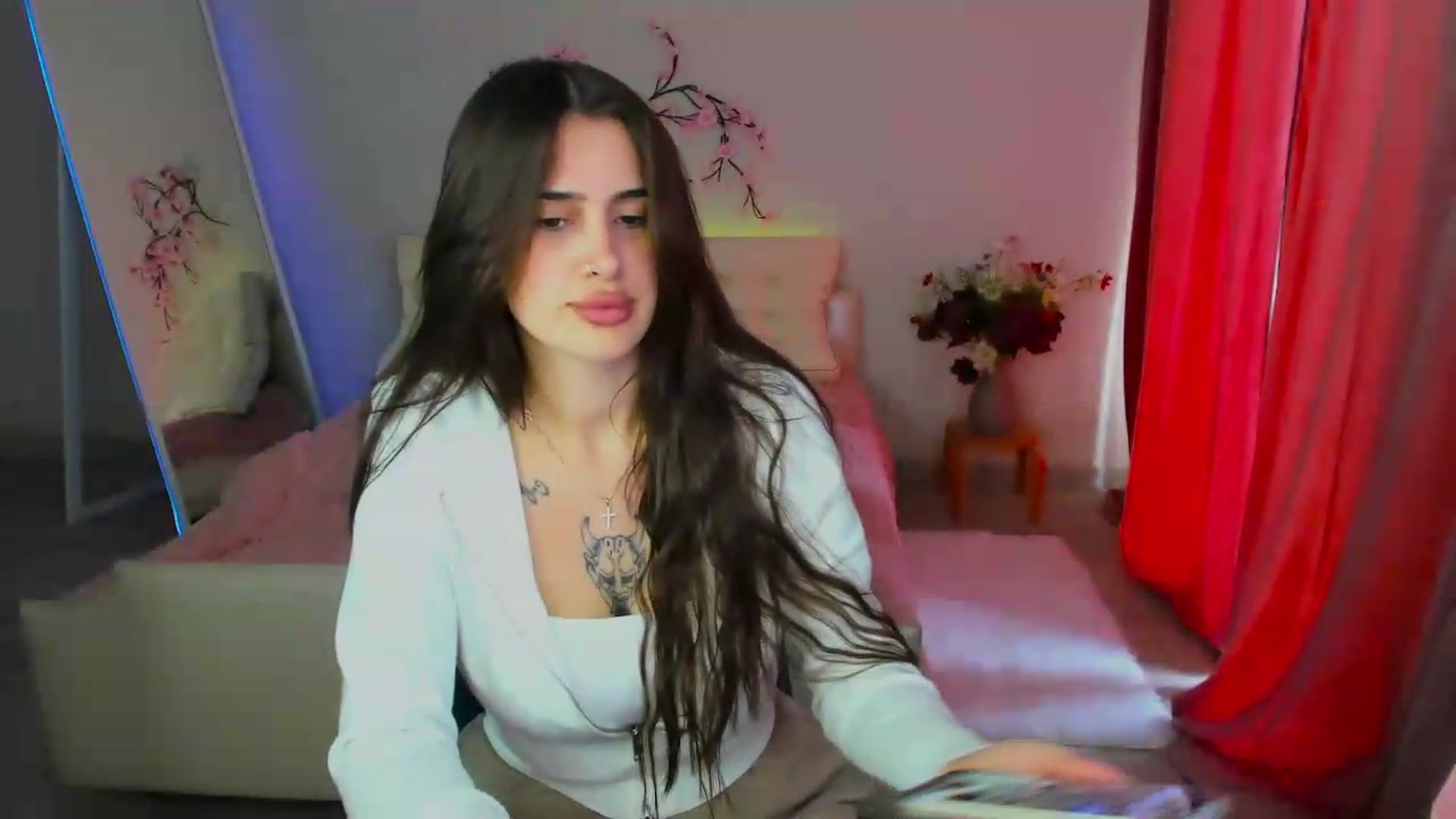 Gallery image thumbnail from Eliza_beth's myfreecams stream on, 06/01/2026, 12:32 image 6 of 20