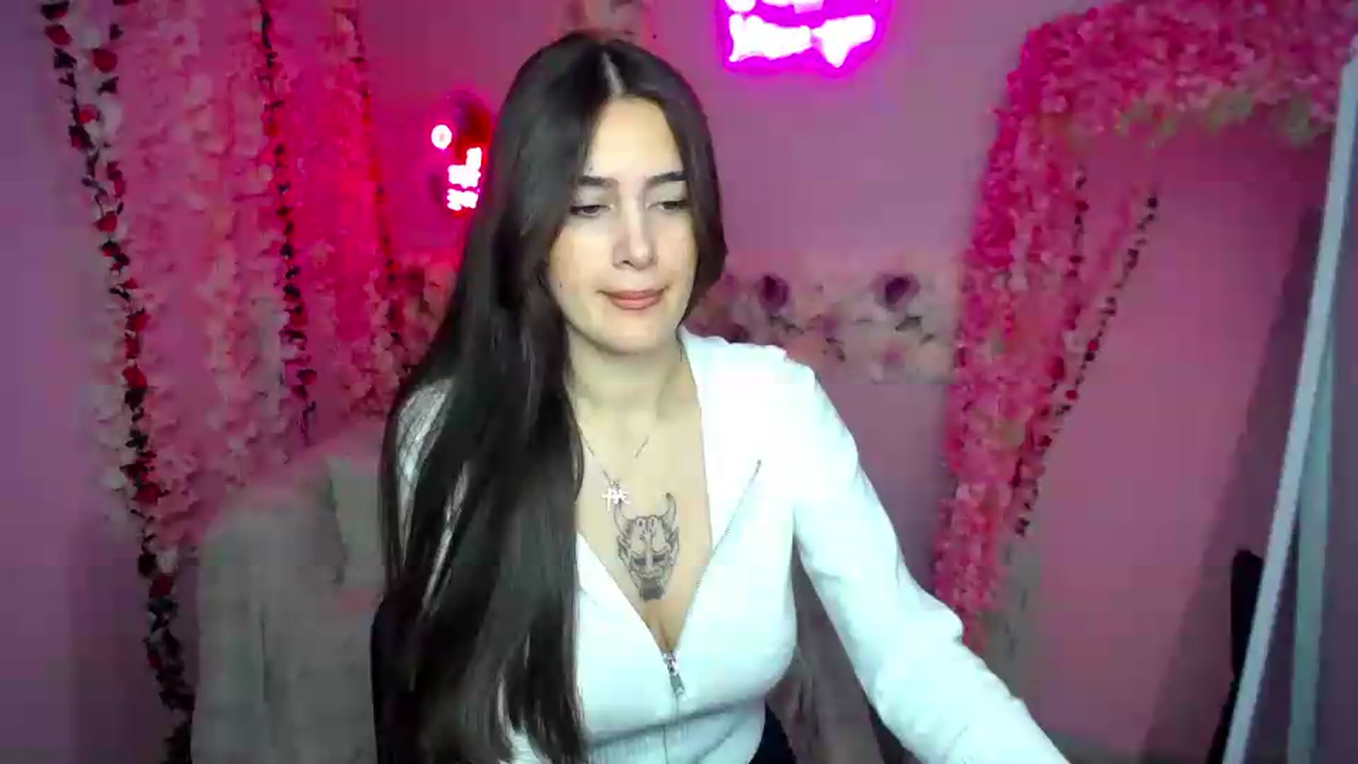 Gallery image thumbnail from Eliza_beth's myfreecams stream on, 07/05/2026, 06:47 image 4 of 20