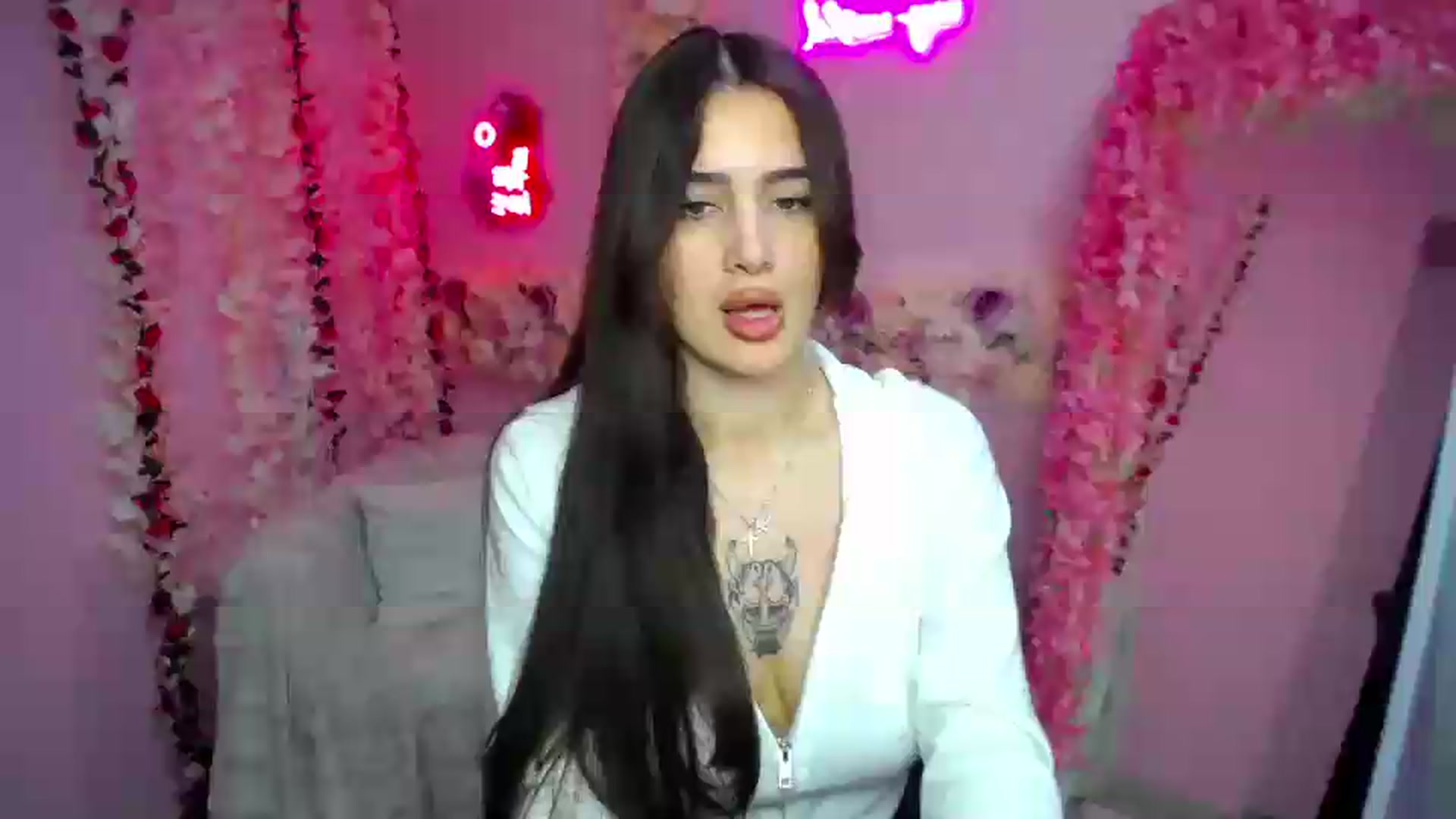 Gallery image thumbnail from Eliza_beth's myfreecams stream on, 07/05/2026, 08:56 image 1 of 20