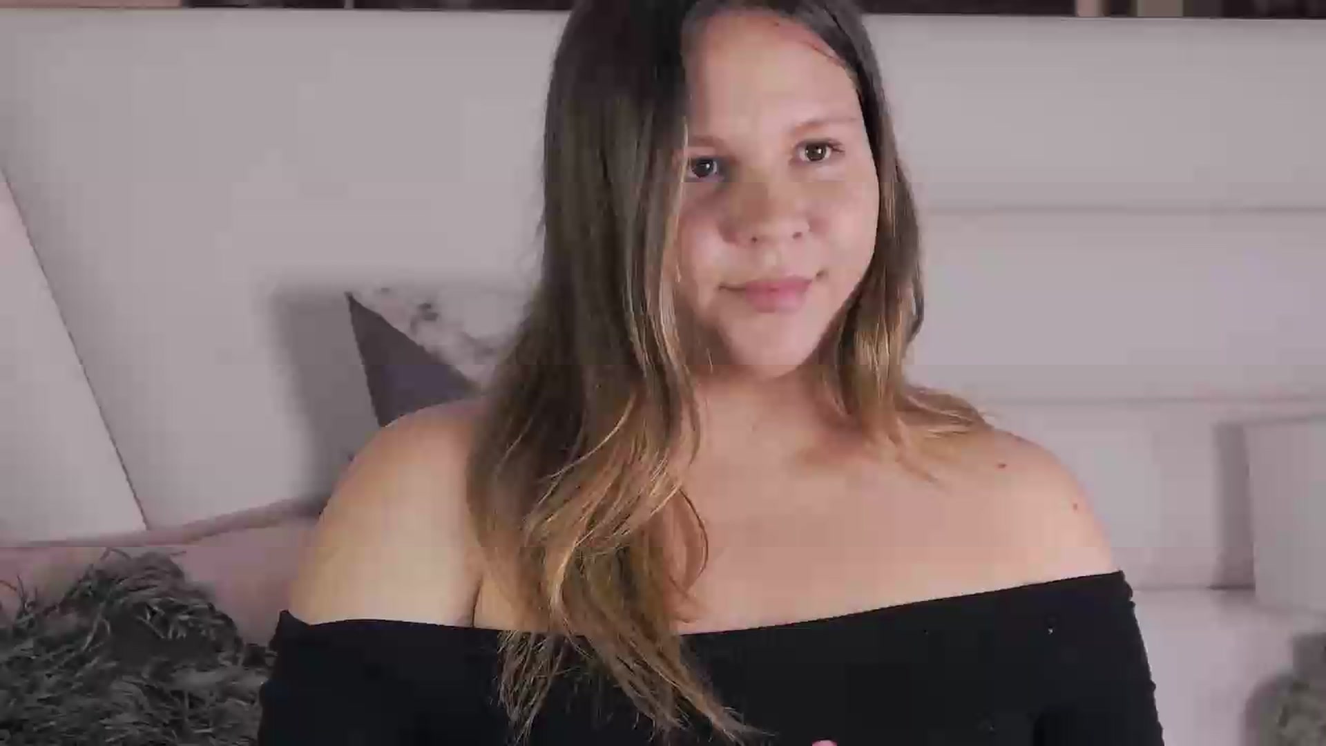 Gallery image thumbnail from Elizabet's myfreecams stream on, 07/16/2026, 19:12 image 19 of 20