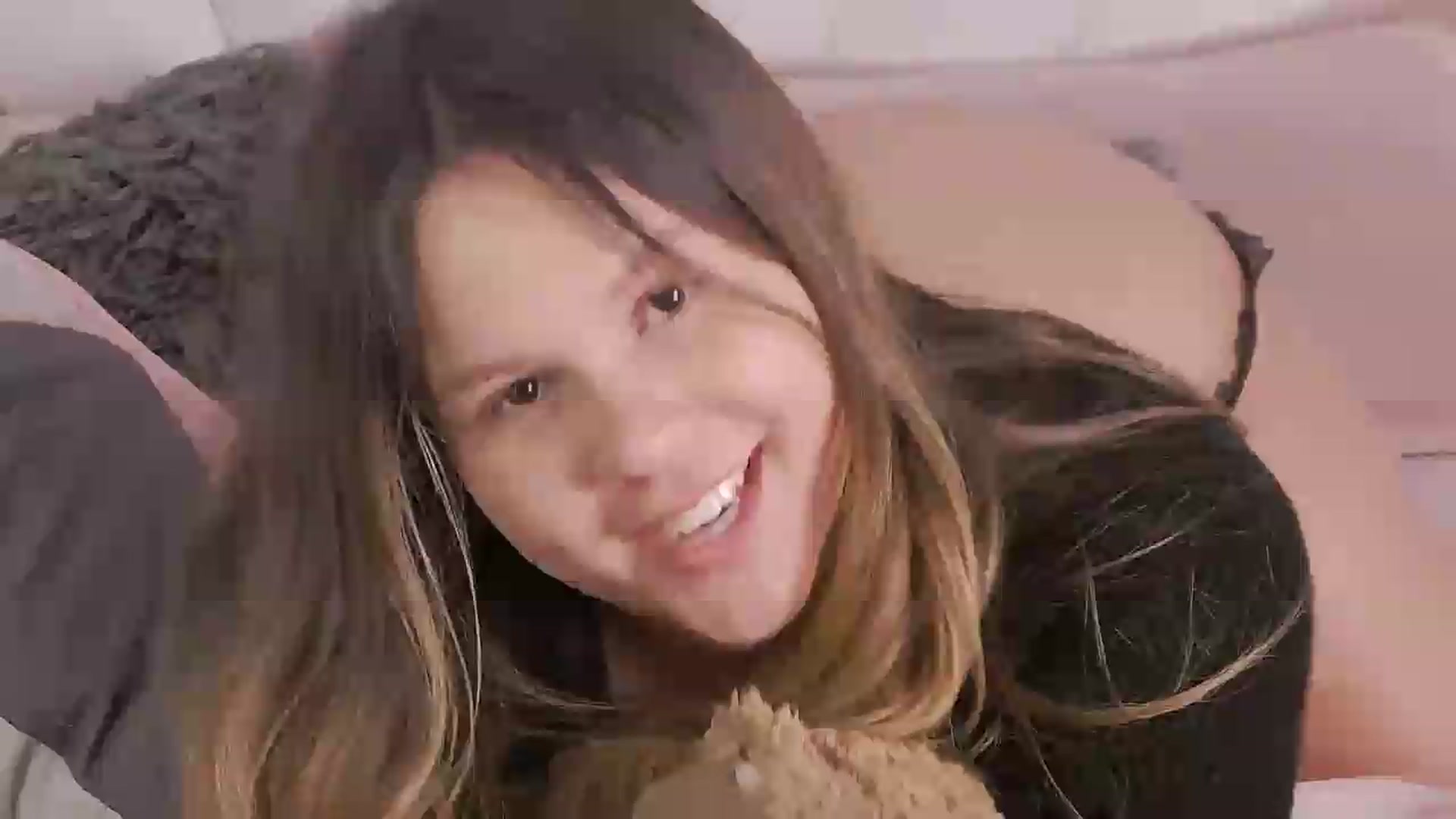 Gallery image thumbnail from Elizabet's myfreecams stream on, 07/21/2026, 20:43 image 14 of 20