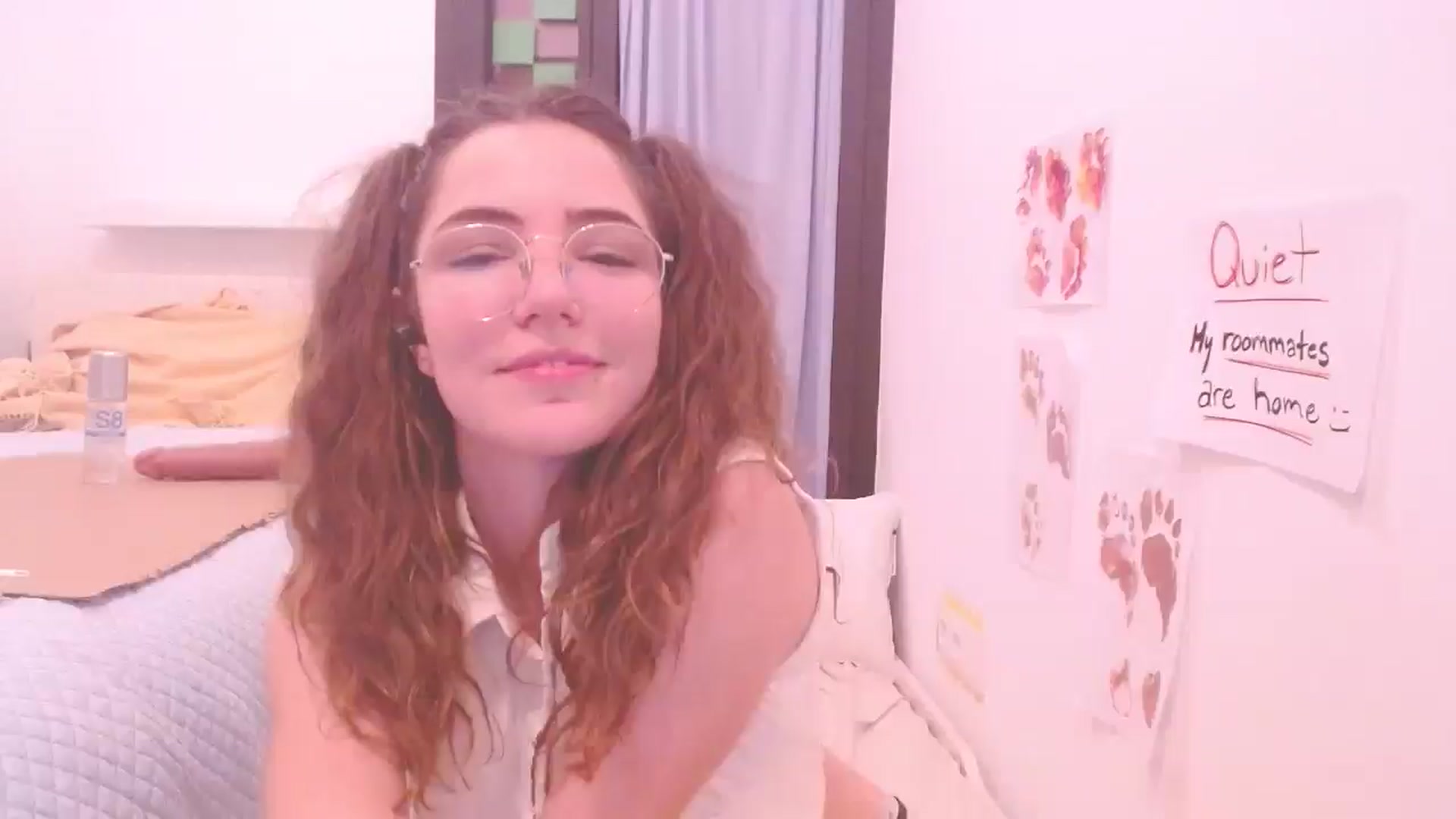 Gallery image thumbnail from Elizabeth005's myfreecams stream on, 01/19/2025, 18:25 image 19 of 20
