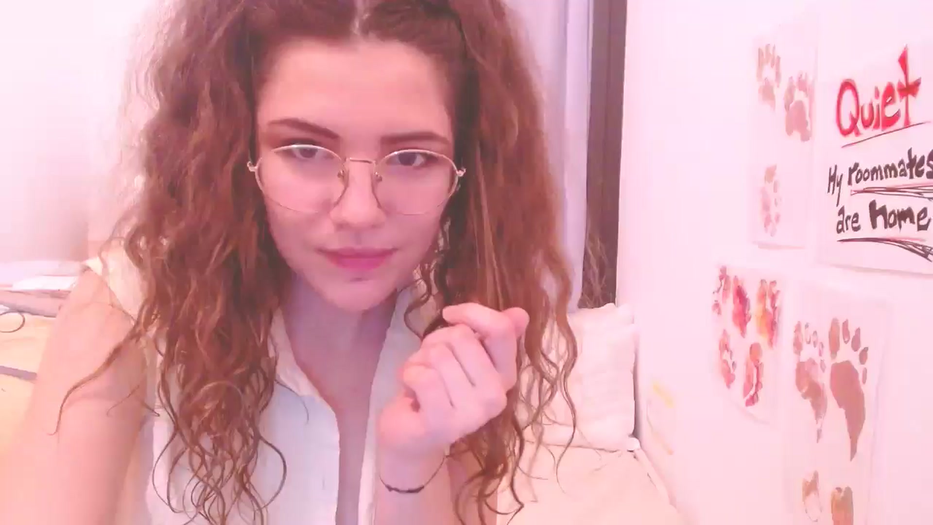 Gallery image thumbnail from Elizabeth005's myfreecams stream on, 01/21/2025, 03:24 image 6 of 20