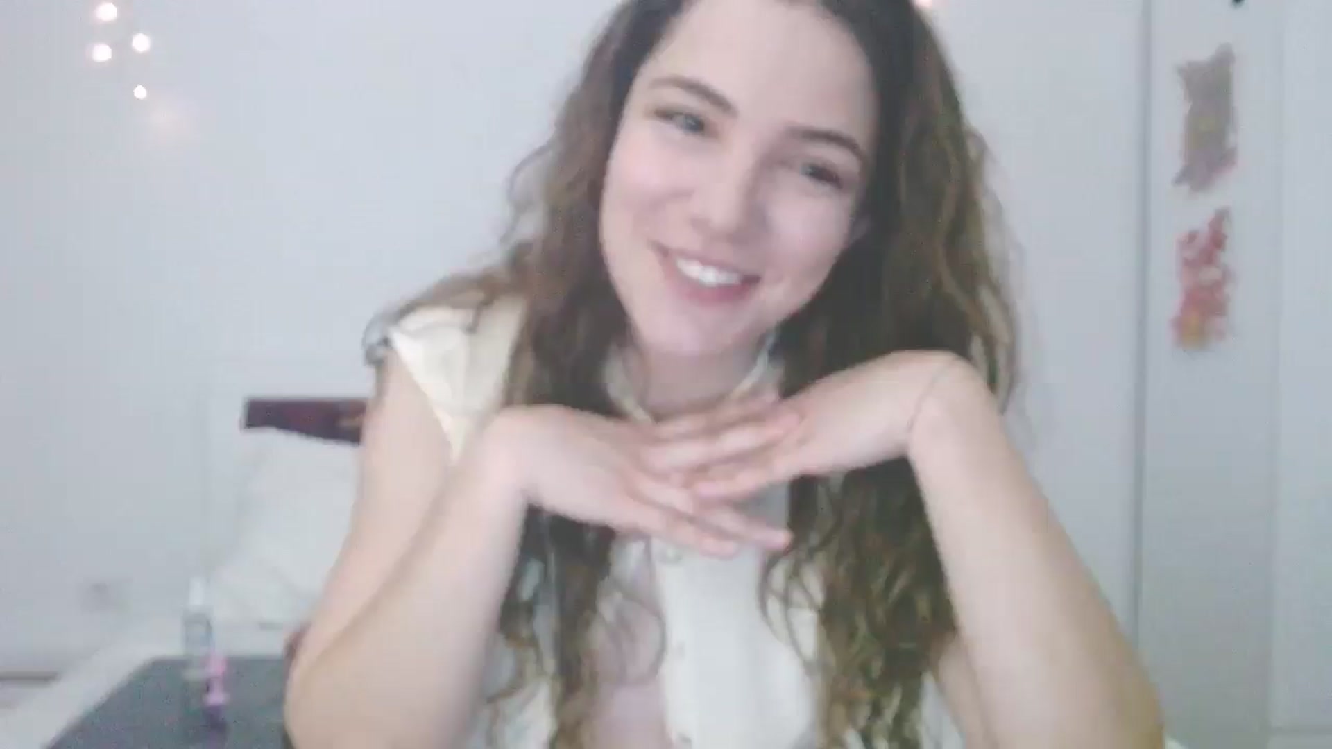 Gallery image thumbnail from Elizabeth005's myfreecams stream on, 02/25/2025, 03:02 image 1 of 20