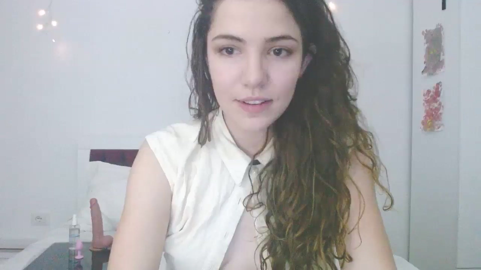 Gallery image thumbnail from Elizabeth005's myfreecams stream on, 02/25/2025, 03:02 image 11 of 20