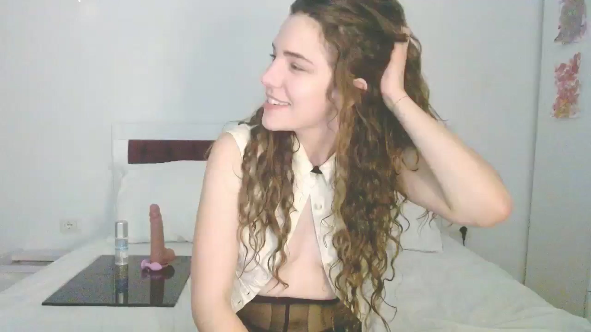 Gallery image thumbnail from Elizabeth005's myfreecams stream on, 03/03/2025, 01:16 image 1 of 20